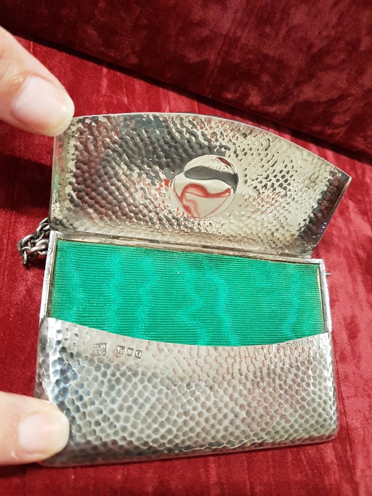 A silver lady's finger purse. - Image 3 of 4