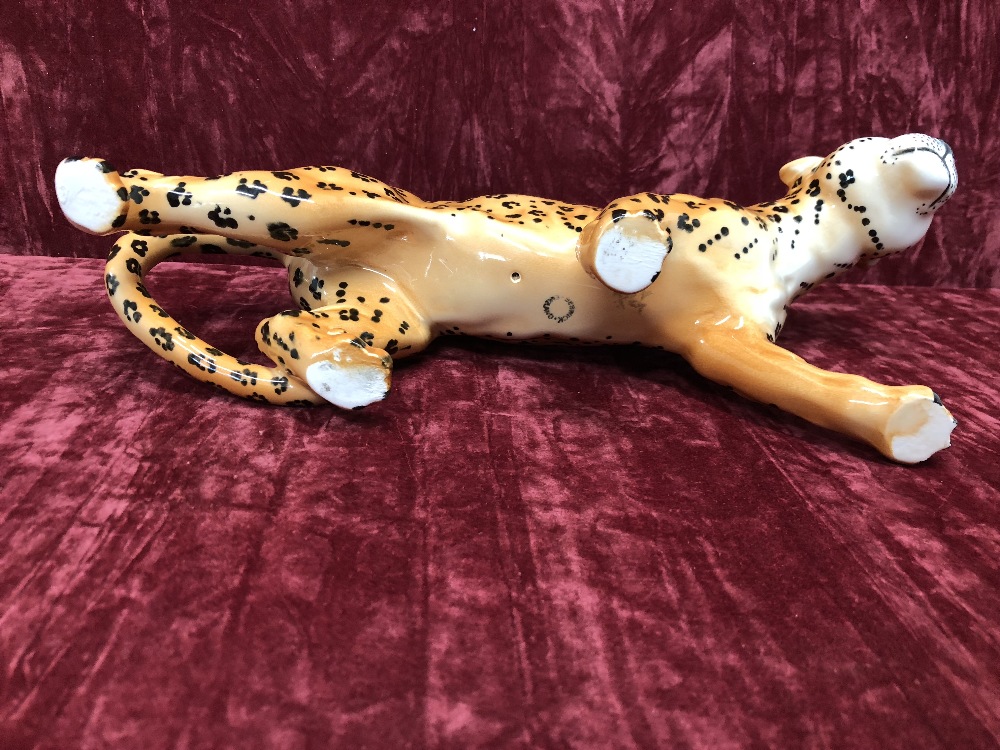 A Beswick leopard 1082. - Image 2 of 4