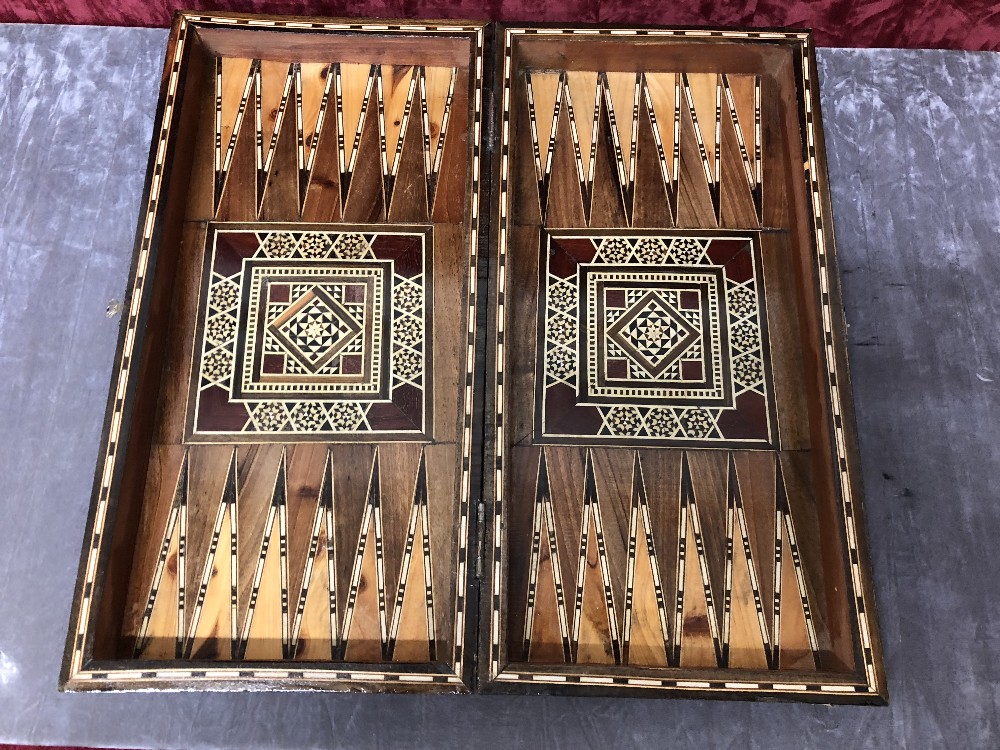A chess and backgammon box with inlay of mother of pearl and painted ivory squares. - Image 2 of 3