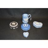 A Wedgwood Tankard and Four Lidded Wedgewood Bowls