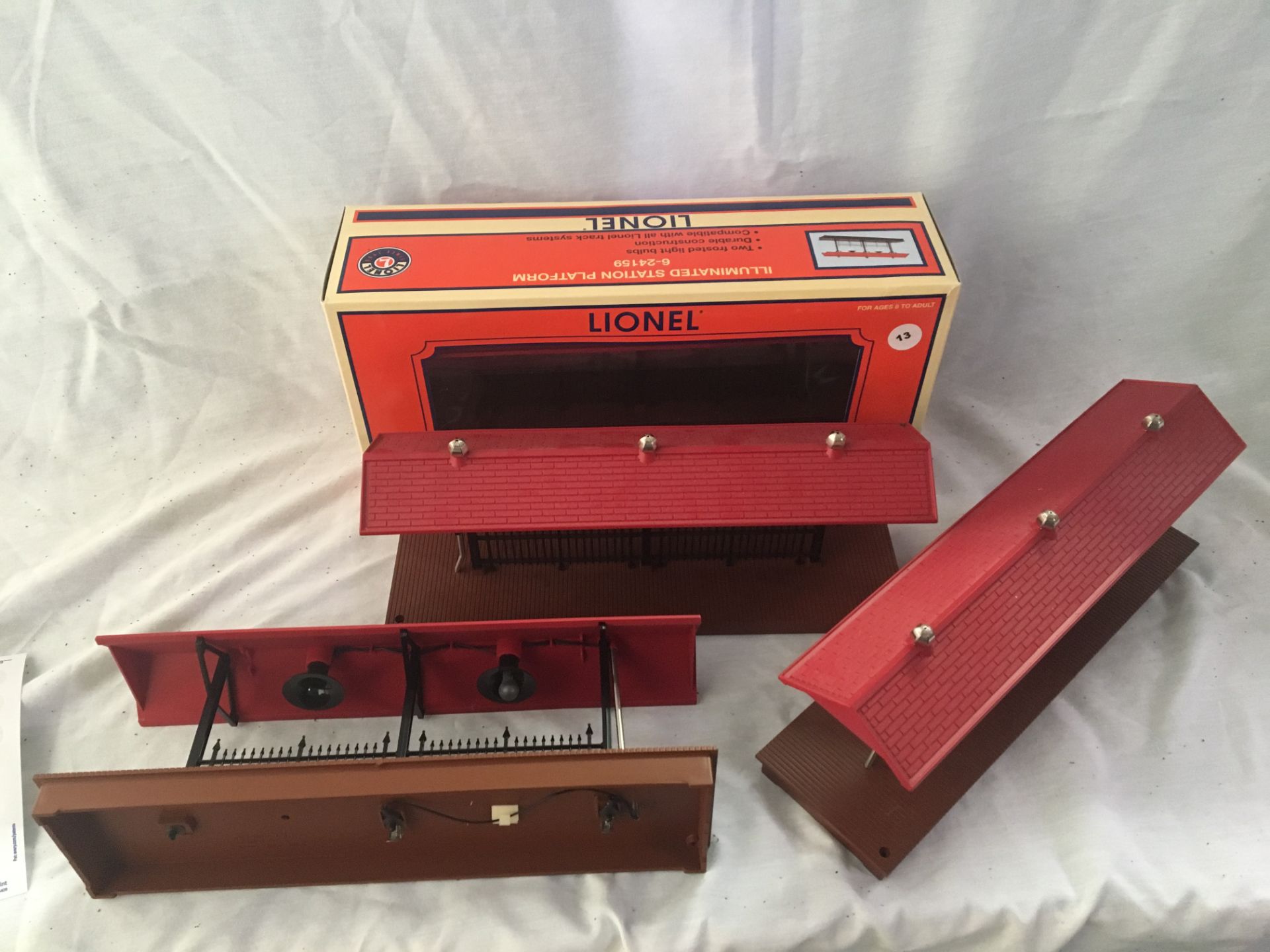 Lot of 4 – Illuminated Station Platform (Unit# 6-24159)