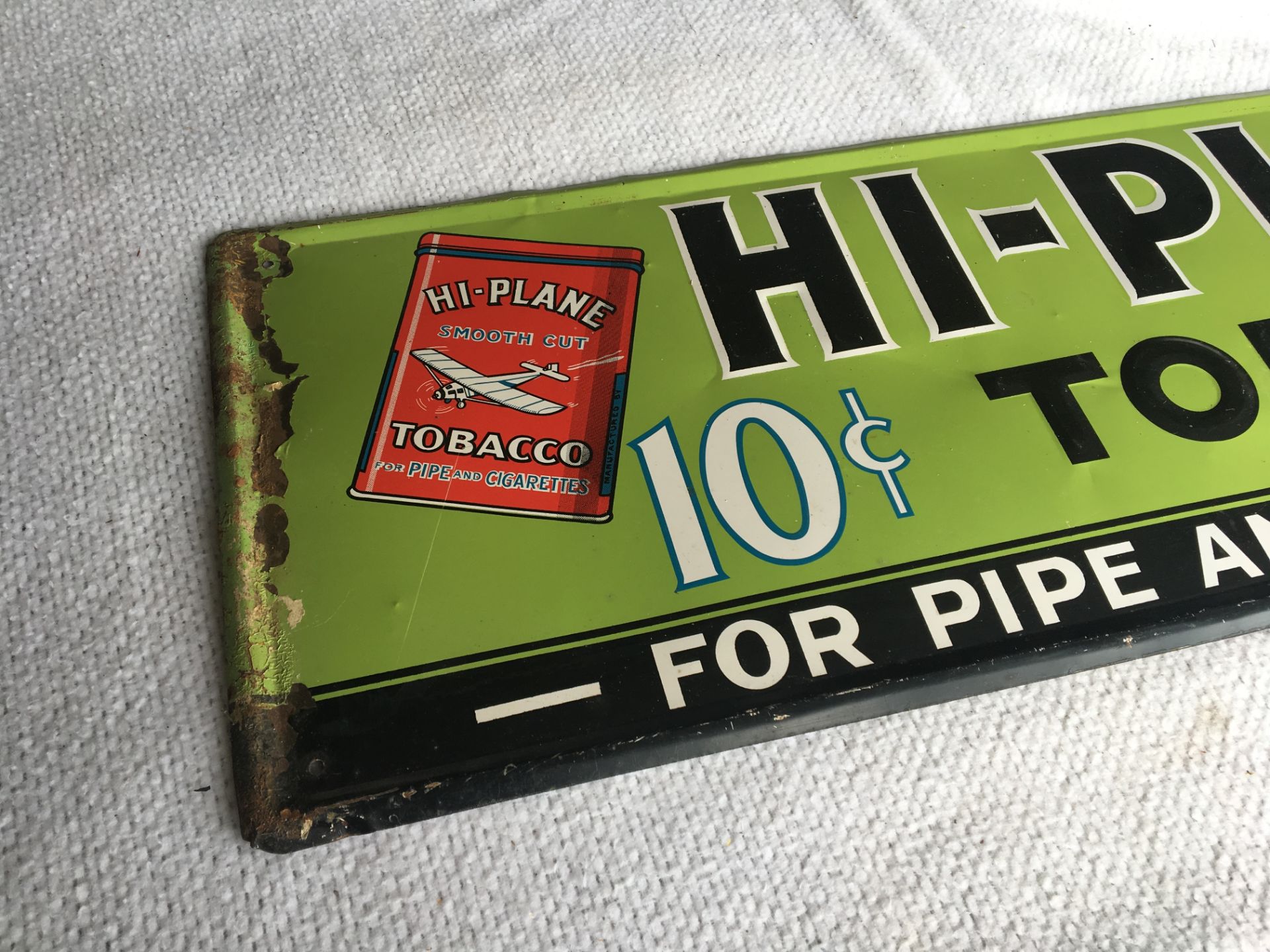 Hi-Plane Tobacco sign, 11 ¾” x 35 ¼”, metal sign - Image 2 of 2
