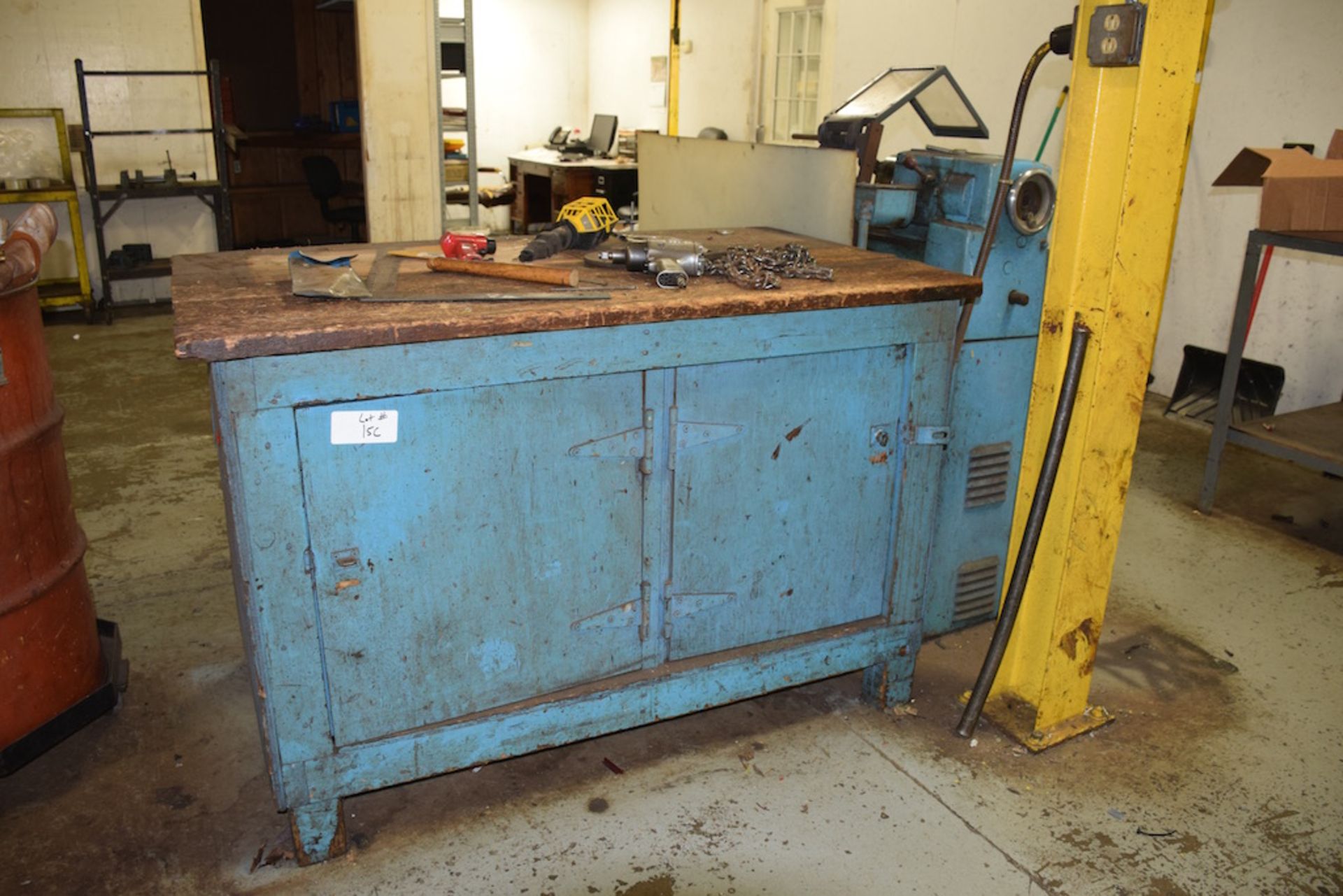 Work Cabinet including air guns & light