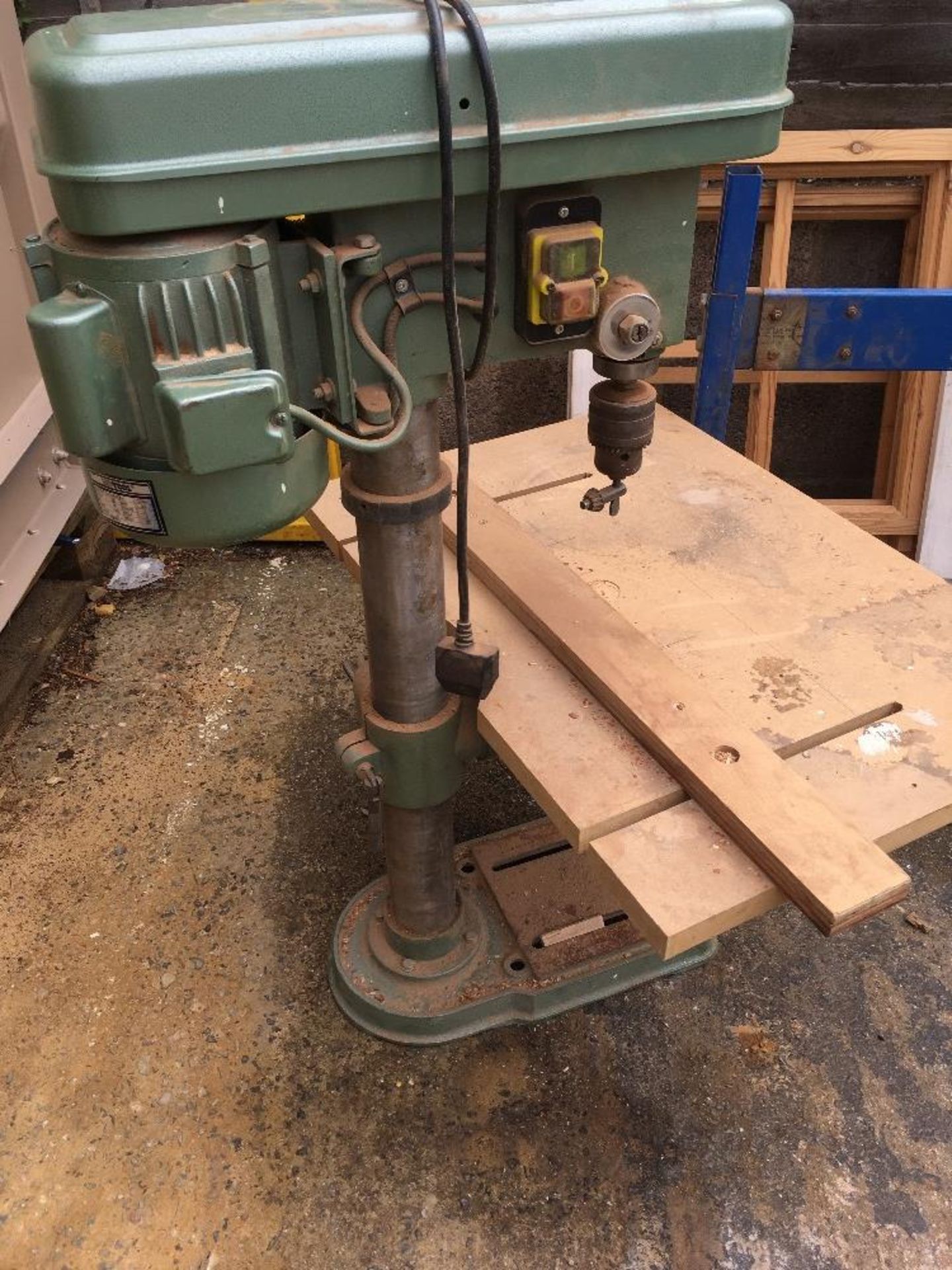 Pillar drill