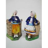 Twee bisquit beeldjes/ doosjes in de vorm van man en vrouw voor een tonnetje, ca 15cm, L&M LETU &