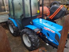 UNKNOWN YEAR VALIENT COMPACT 500 TRACTOR, SHOWING 3200 HOURS (UNVERIFIED) *PLUS VAT*