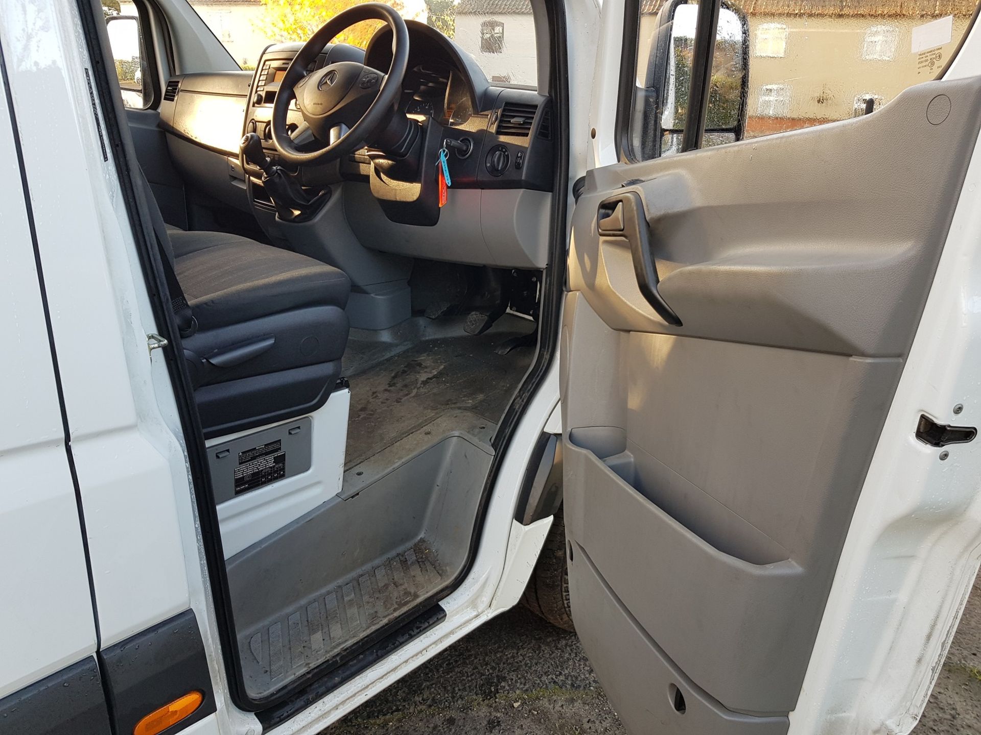 2015/15 REG MERCEDES-BENZ SPRINTER 313 CDI PANEL VAN, SHOWING 0 FORMER KEEPERS *NO VAT* - Image 10 of 16