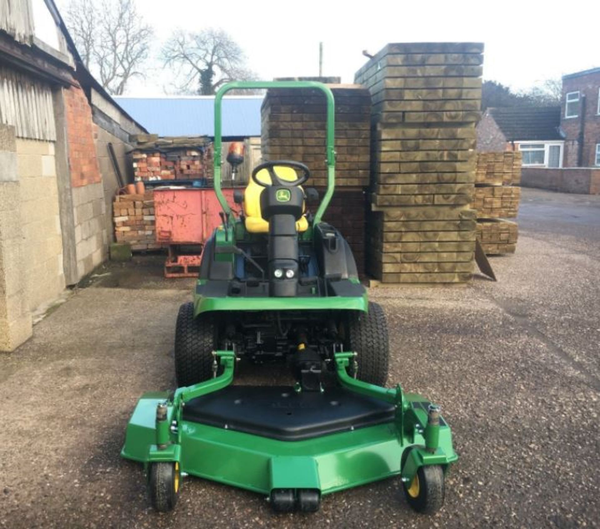 JOHN DEERE 1445 SERIES 2 RIDE-ON DIESEL LAWN MOWER ONLY 1200 HOURS *PLUS VAT* - Image 4 of 4