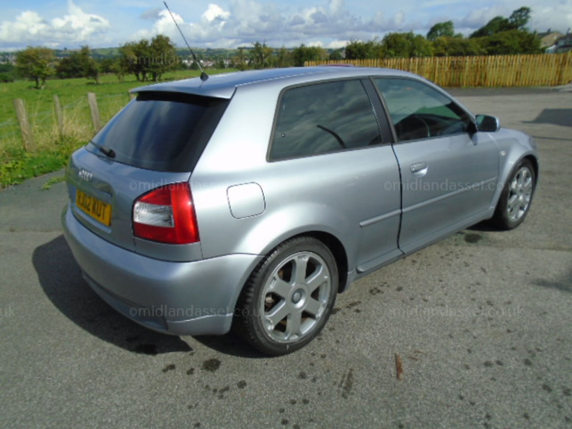 2002/02 REG AUDI S3 QUATTRO 1.8 3 DOOR HATCHBACK - Image 5 of 18