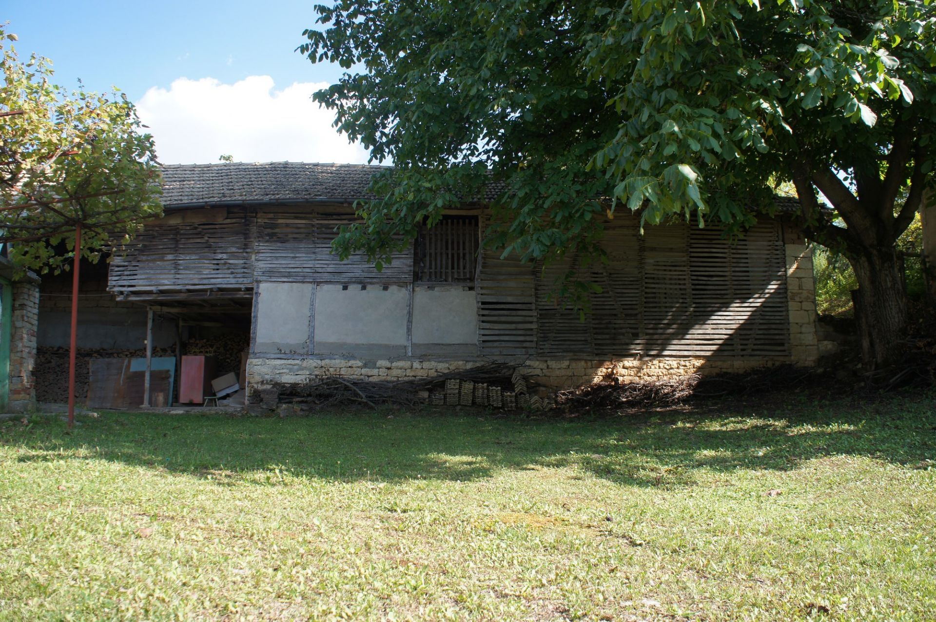 PROPERTY AND 1,770 SQM OF LAND IN POPOVO, BULGARIA - Image 41 of 48