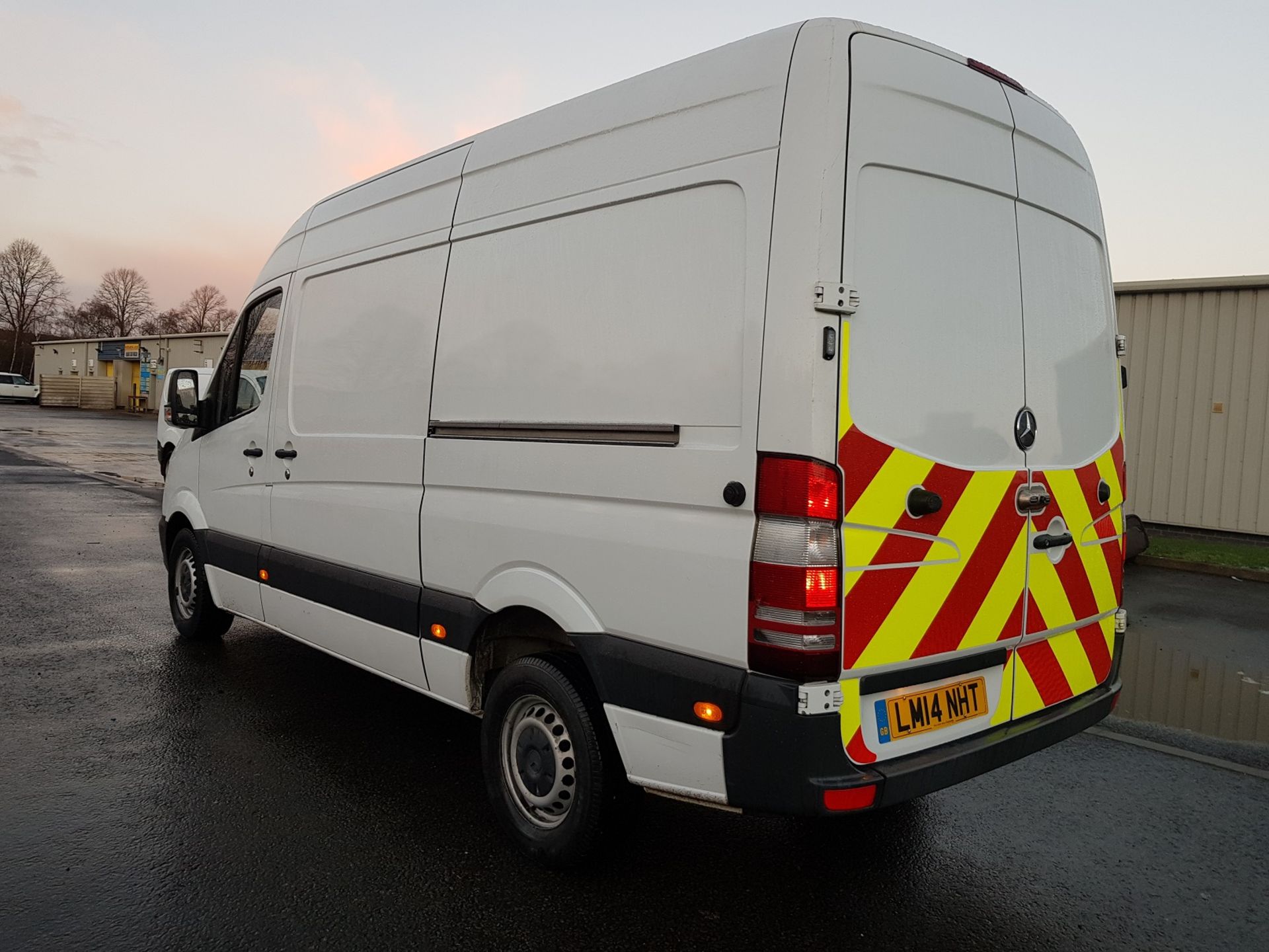 2014/14 REG MERCEDES-BENZ SPRINTER 313 CDI DIESEL PANEL VAN, SHOWING 1 FORMER KEEPER *NO VAT* - Image 4 of 21