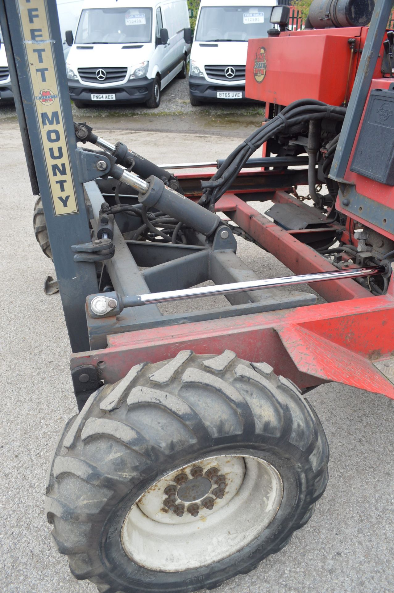 2003/53 REG MOFFETT MOUNTY RED DIESEL FORKLIFT WITH SIDE SHIFT, IN GOOD WORKING ORDER *PLUS VAT* - Image 13 of 14