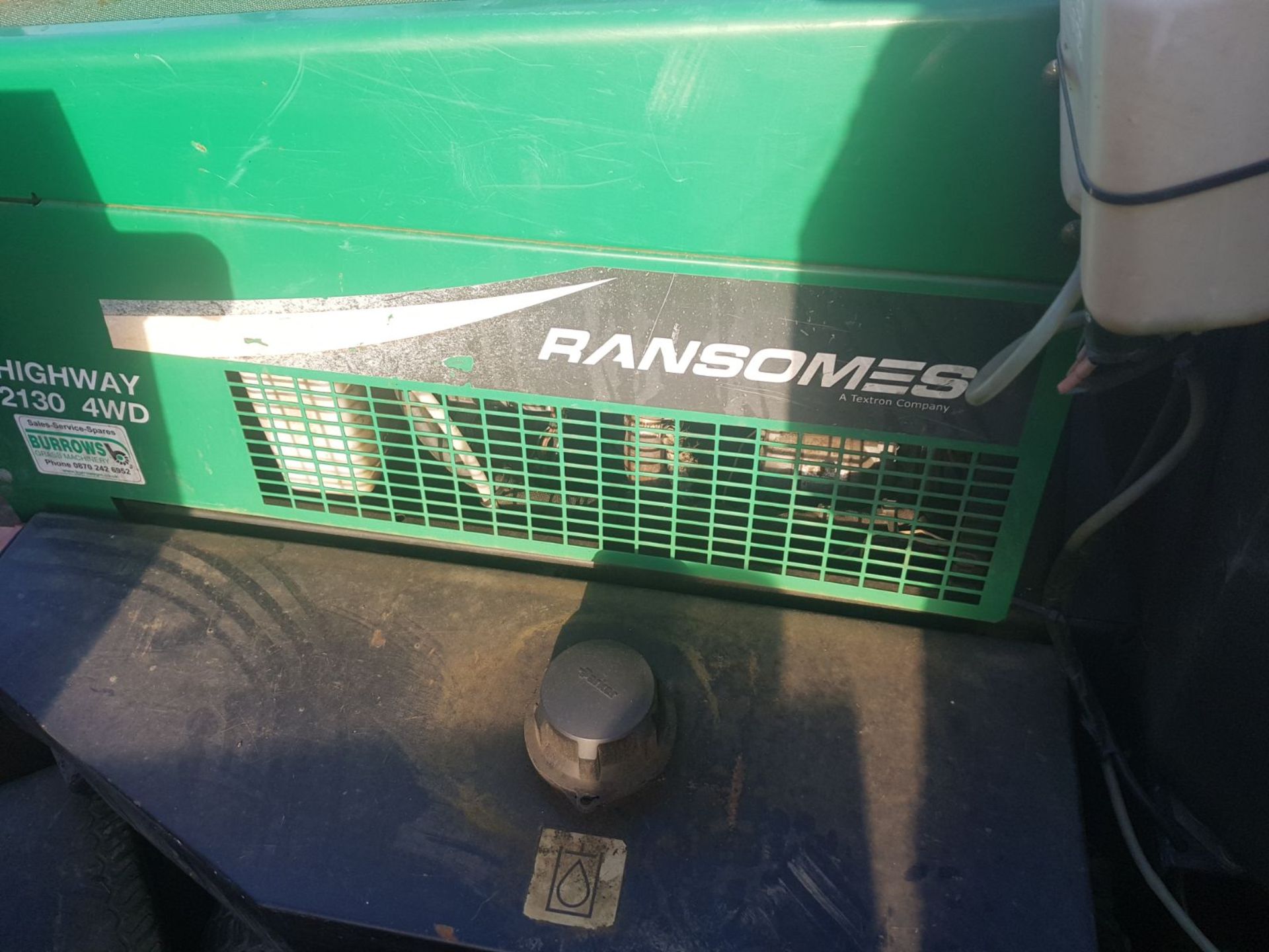 RANSOMES 2130 4WD HIGHWAY RIDE ON MOWER WITH CAB *PLUS VAT* - Image 6 of 7