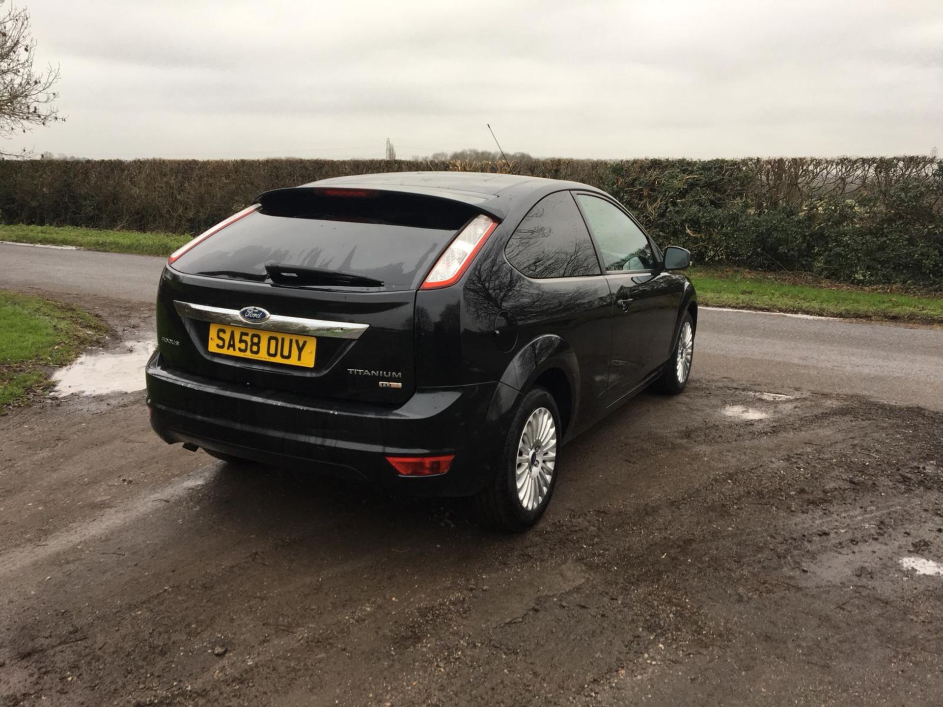 2008/58 REG FORD FOCUS TITANIUM TURBO DIESEL 136 BLACK 3 DOOR HATCHBACK, SHOWING 1 FORMER KEEPER - Image 6 of 11