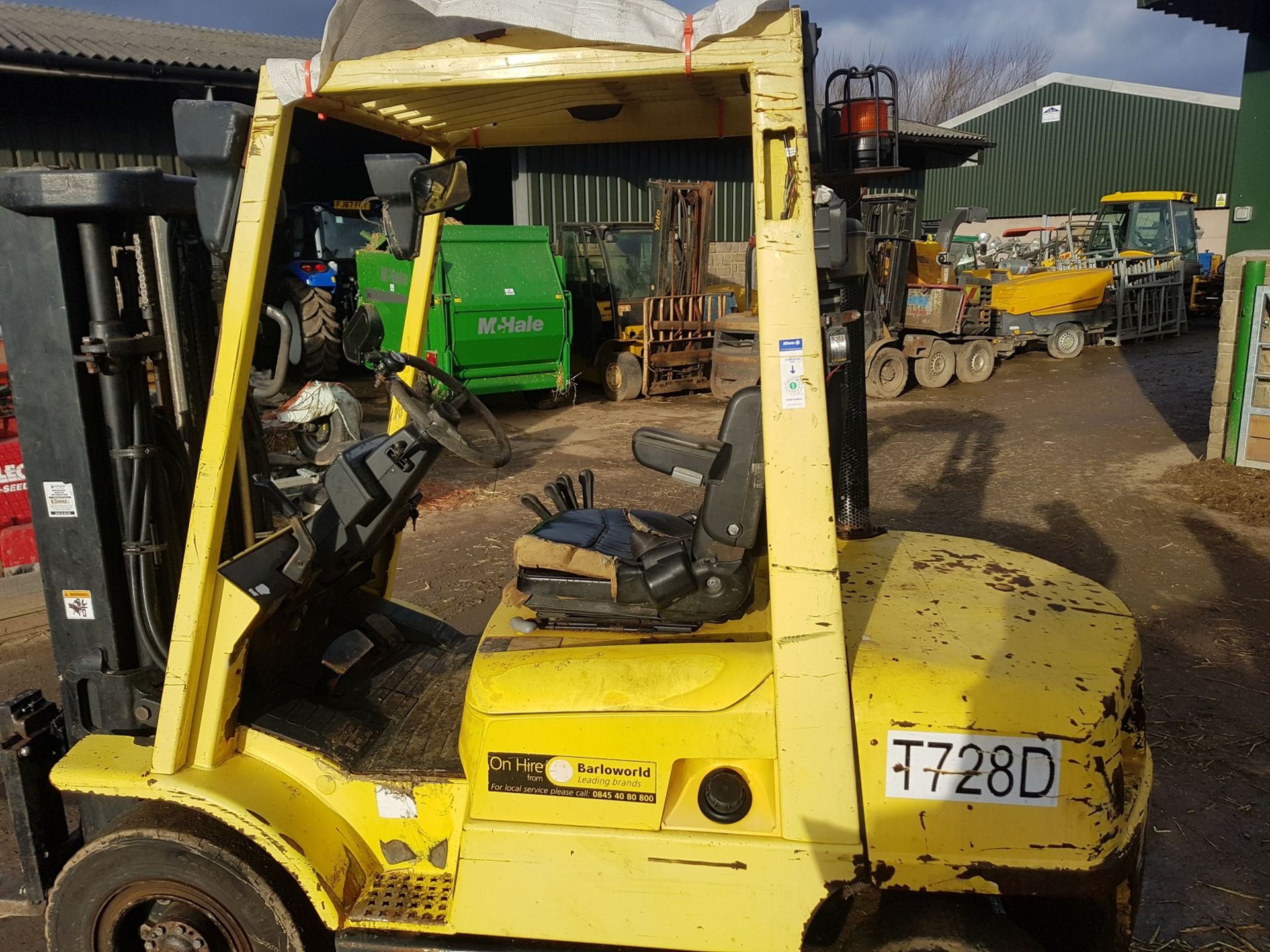 2005 HYSTER H2.50XM 2.5 TONNE DIESEL FORKLIFT, TRIPLE MAST CONTAINER SPEC WITH SIDE SHIFT *PLUS VAT* - Image 3 of 9