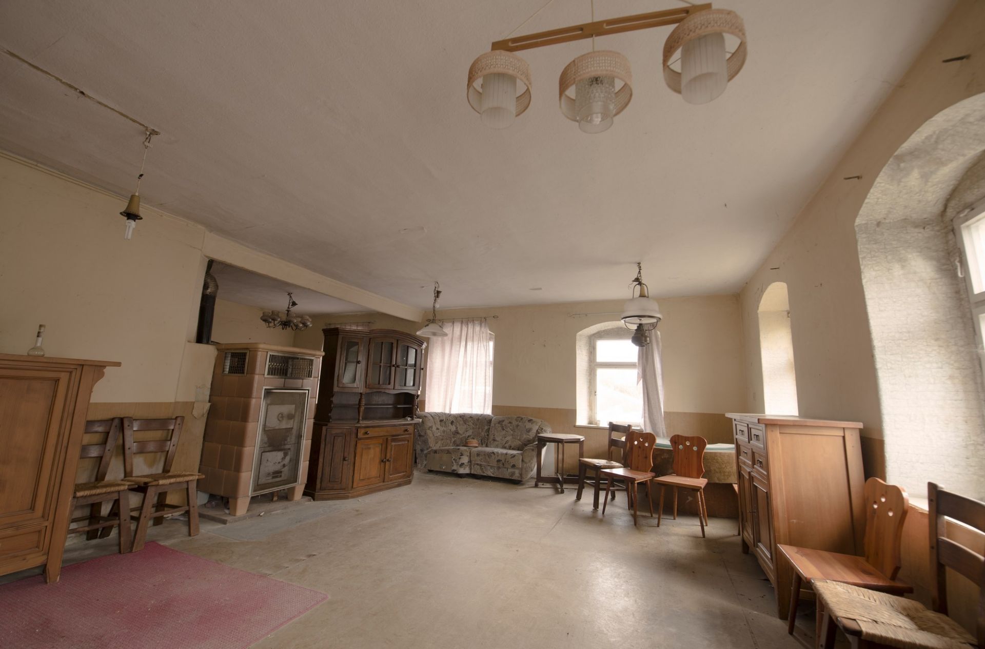 LARGE FORMER GUEST HOUSE IN NOSSEN, GERMANY - Image 9 of 47