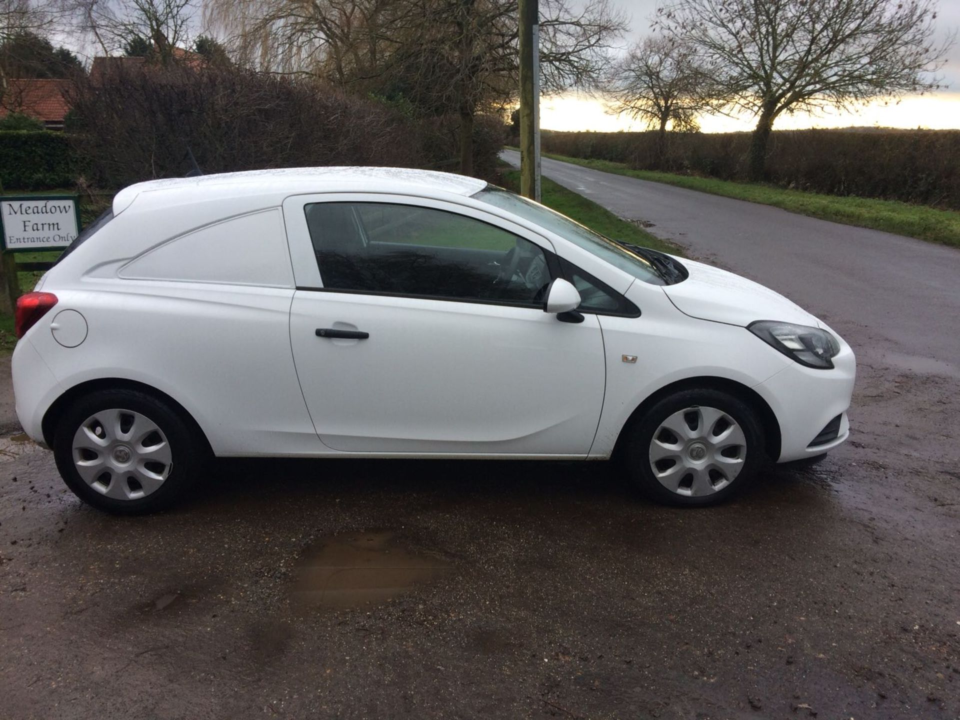 2015/15 REG VAUXHALL CORSA CDTI S/S WHITE DIESEL CAR DERIVED VAN, SHOWING 1 FORMER KEEPER *PLUS VAT* - Image 5 of 15