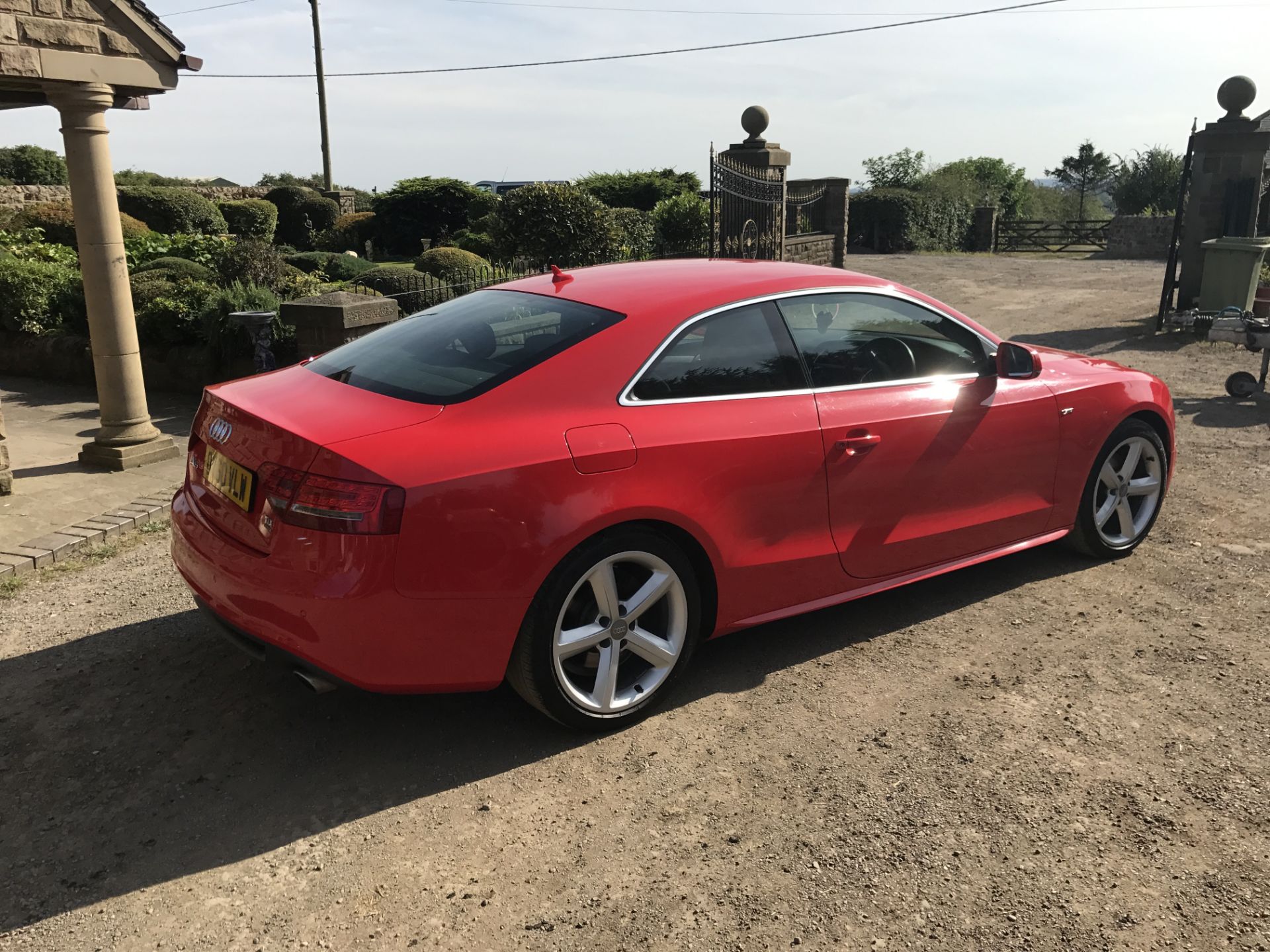 2010/60 REG AUDI A5 S LINE TDI QUATTRO SEMI-AUTOMATIC 3.0 LITRE, SHOWING 2 FORMER KEEPERS *NO VAT* - Image 8 of 17