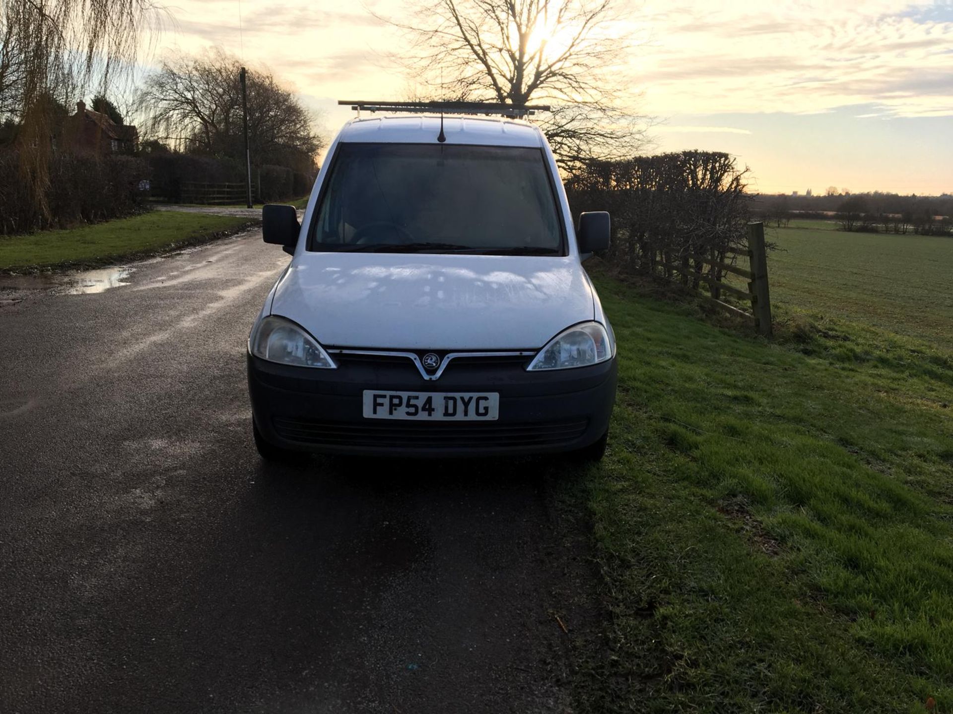 2004/54 REG VAUXHALL COMBO 1700 DI WHITE DIESEL CAR DERIVED VAN *NO VAT* - Image 2 of 8