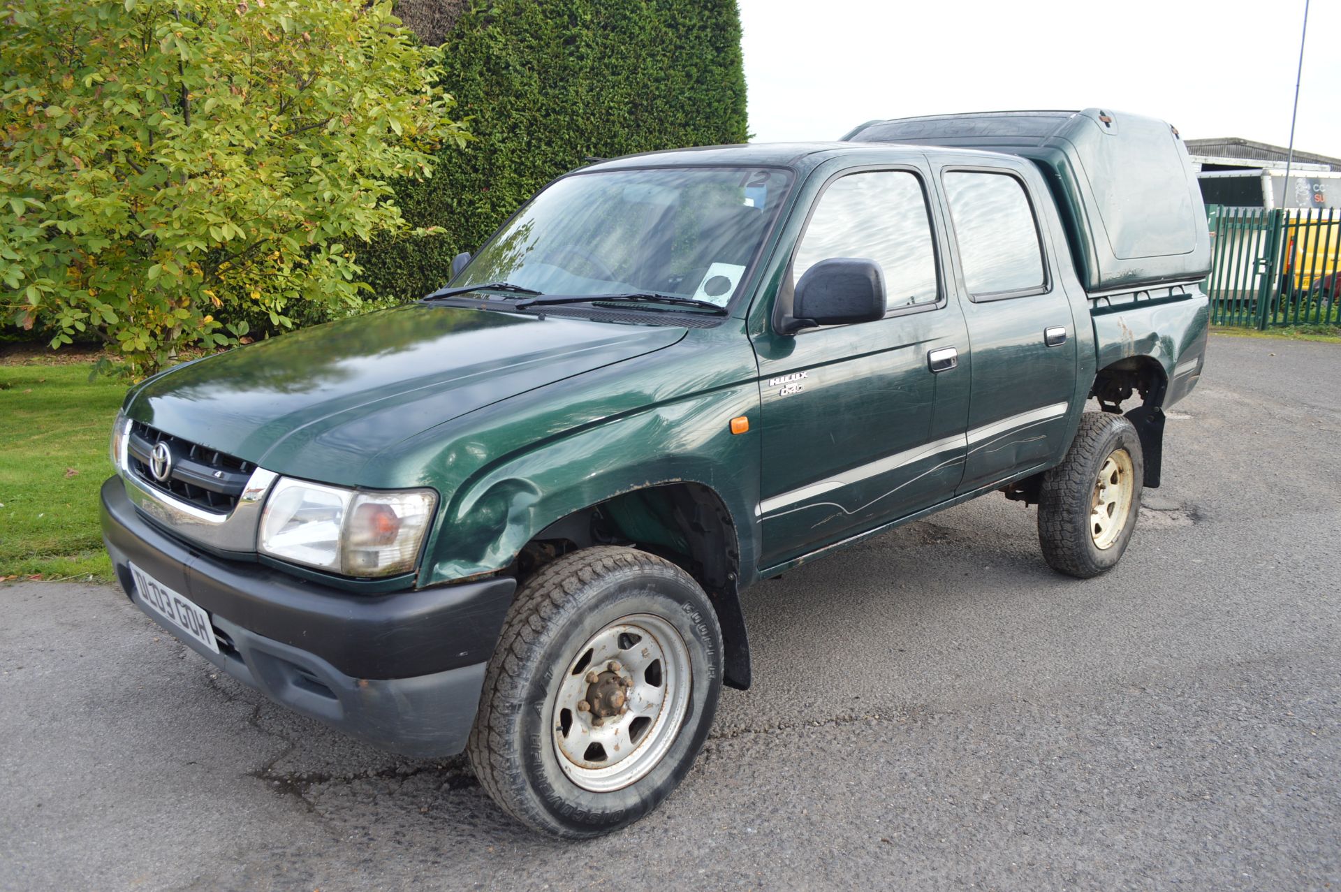 2003/03 REG TOYOTA HILUX D-4D EX 270 PICK-UP, SHOWING 1 OWNER, 2.5 DIESEL - Image 3 of 16