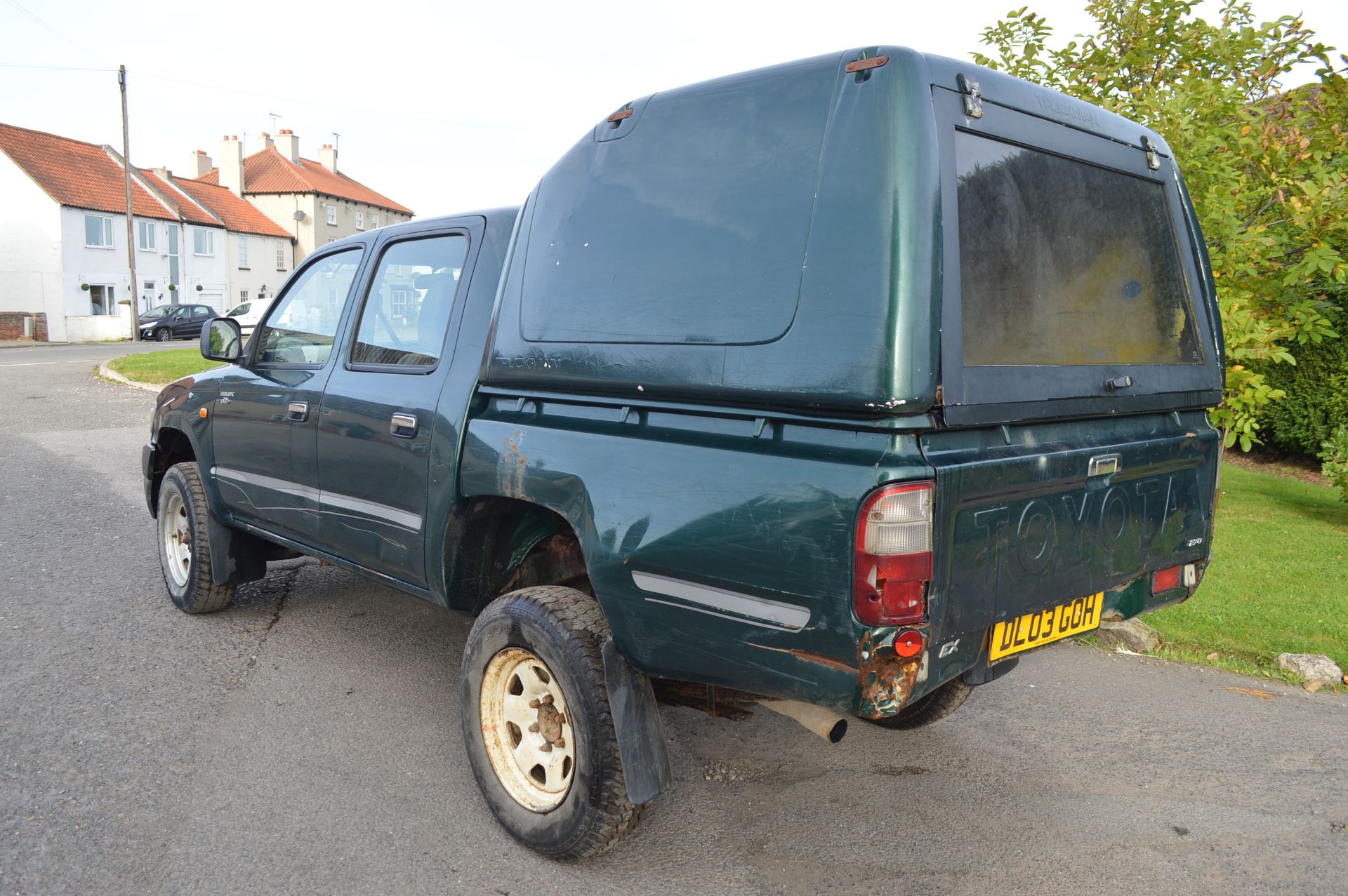 2003/03 REG TOYOTA HILUX D-4D EX 270 PICK-UP, SHOWING 1 OWNER, 2.5 DIESEL - Image 4 of 16