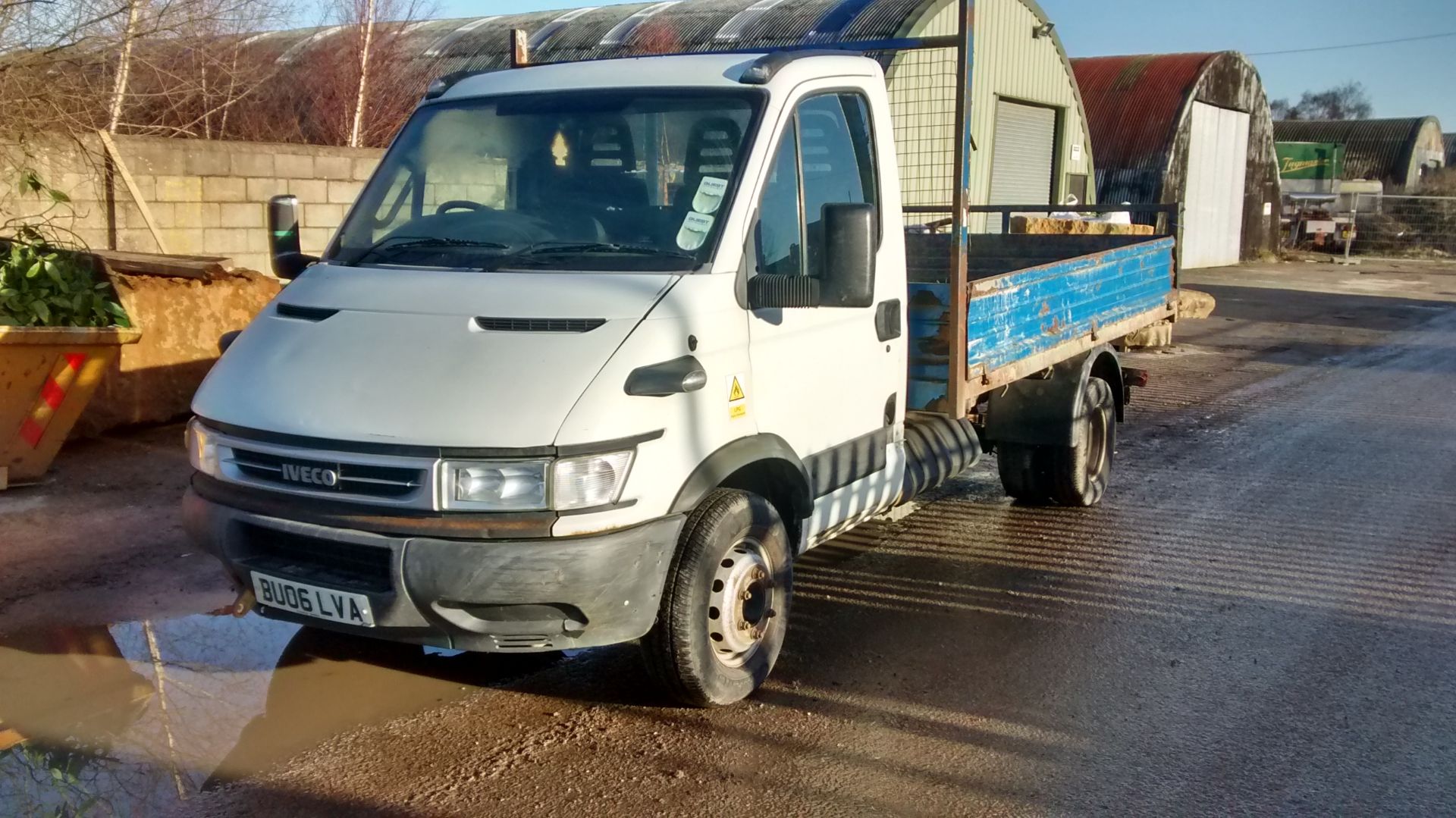 2006/06 REG IVECO DAILY 60C17 WHITE / BLUE DIESEL TIPPER, SHOWING 2 FORMER KEEPERS *PLUS VAT* - Image 2 of 12