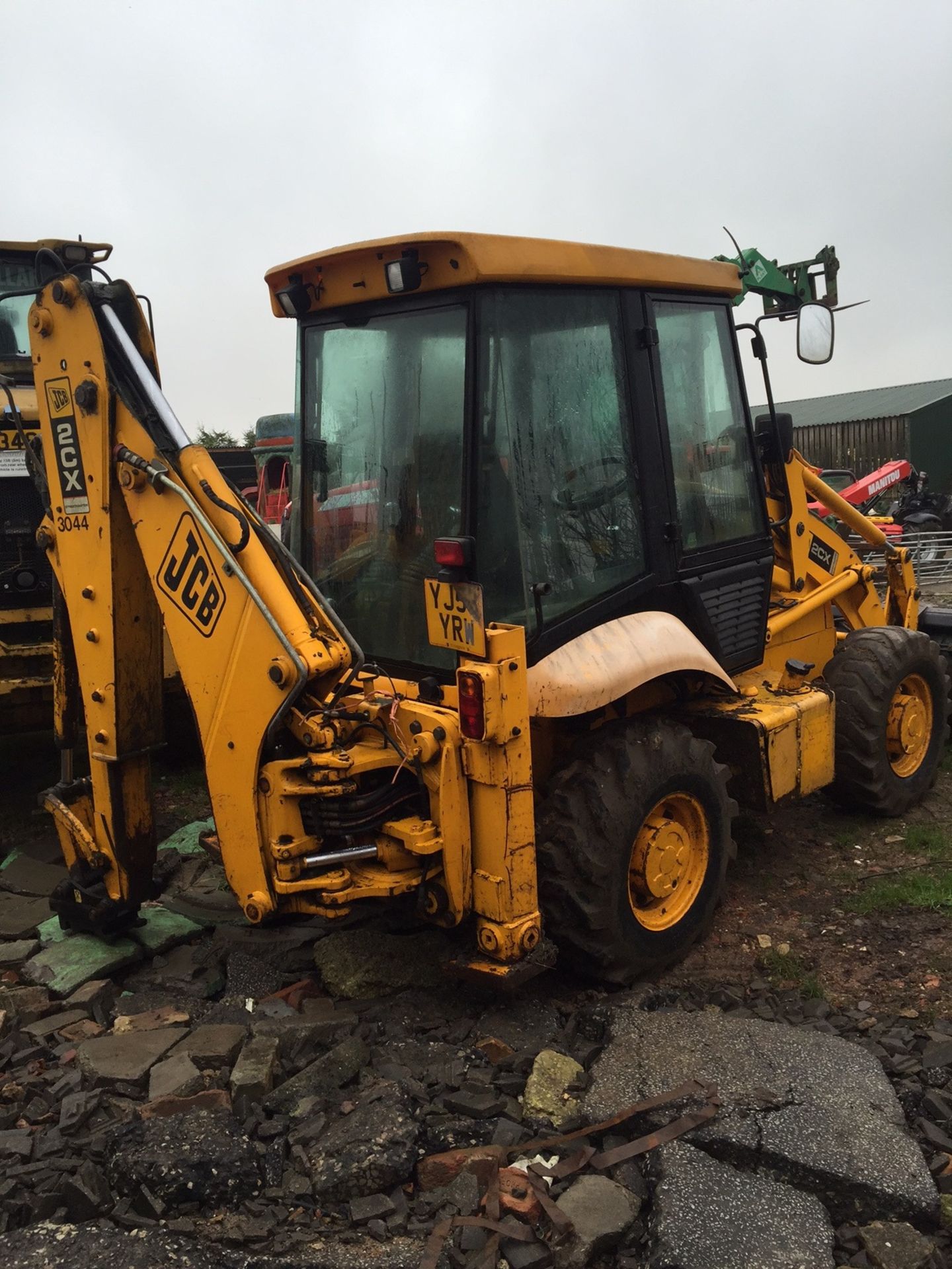 DS - 2003 JCB 2CX STREET MASTER BACKHOE LOADER  EX COUNCIL YEAR OF MANUFACTURE 2003 GOOD CONDITION - - Image 2 of 7