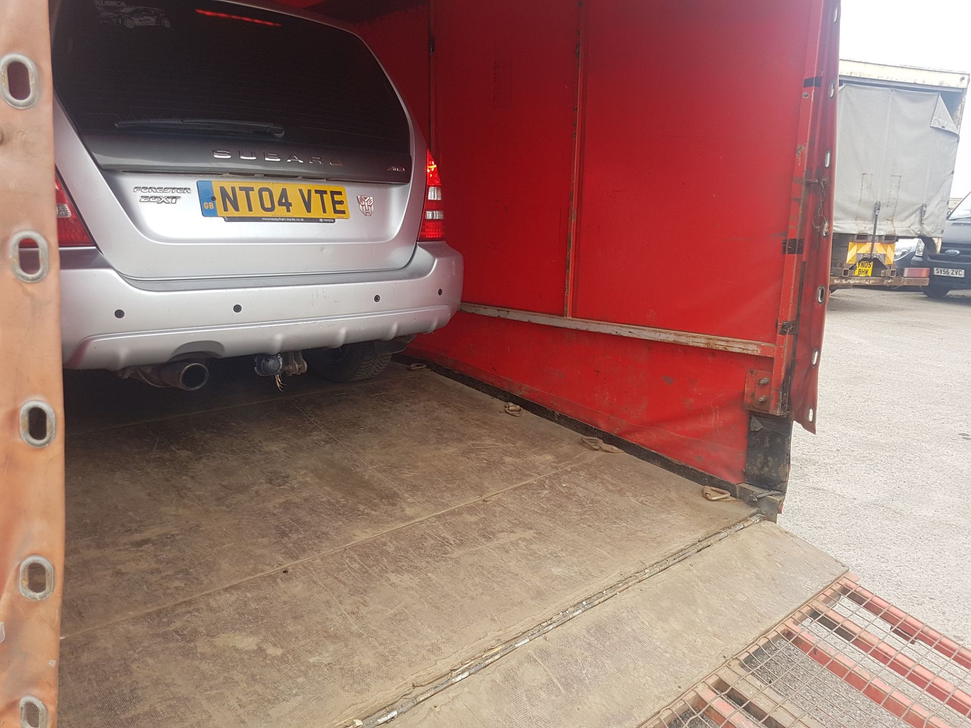 TRI-AXLE BEAVER-TAIL CAR TRANSPORTER COVERED TRAILER *PLUS VAT*   NEW AXLE SPRINGS, BRAKES AND LED - Image 13 of 13