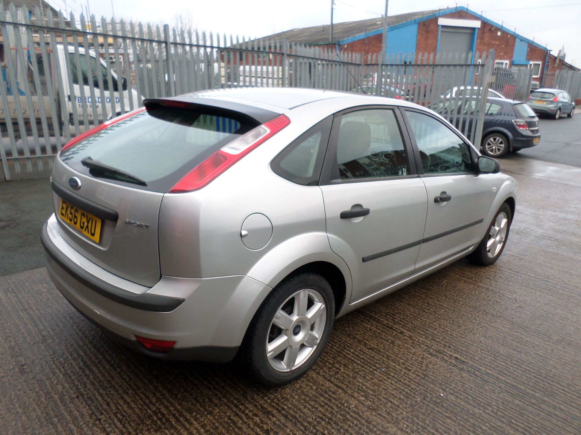 2006/56 REG FORD FOCUS SPORT SILVER 1.8 PETROL 5 DOOR HATCHBACK *NO VAT* - Bild 4 aus 6