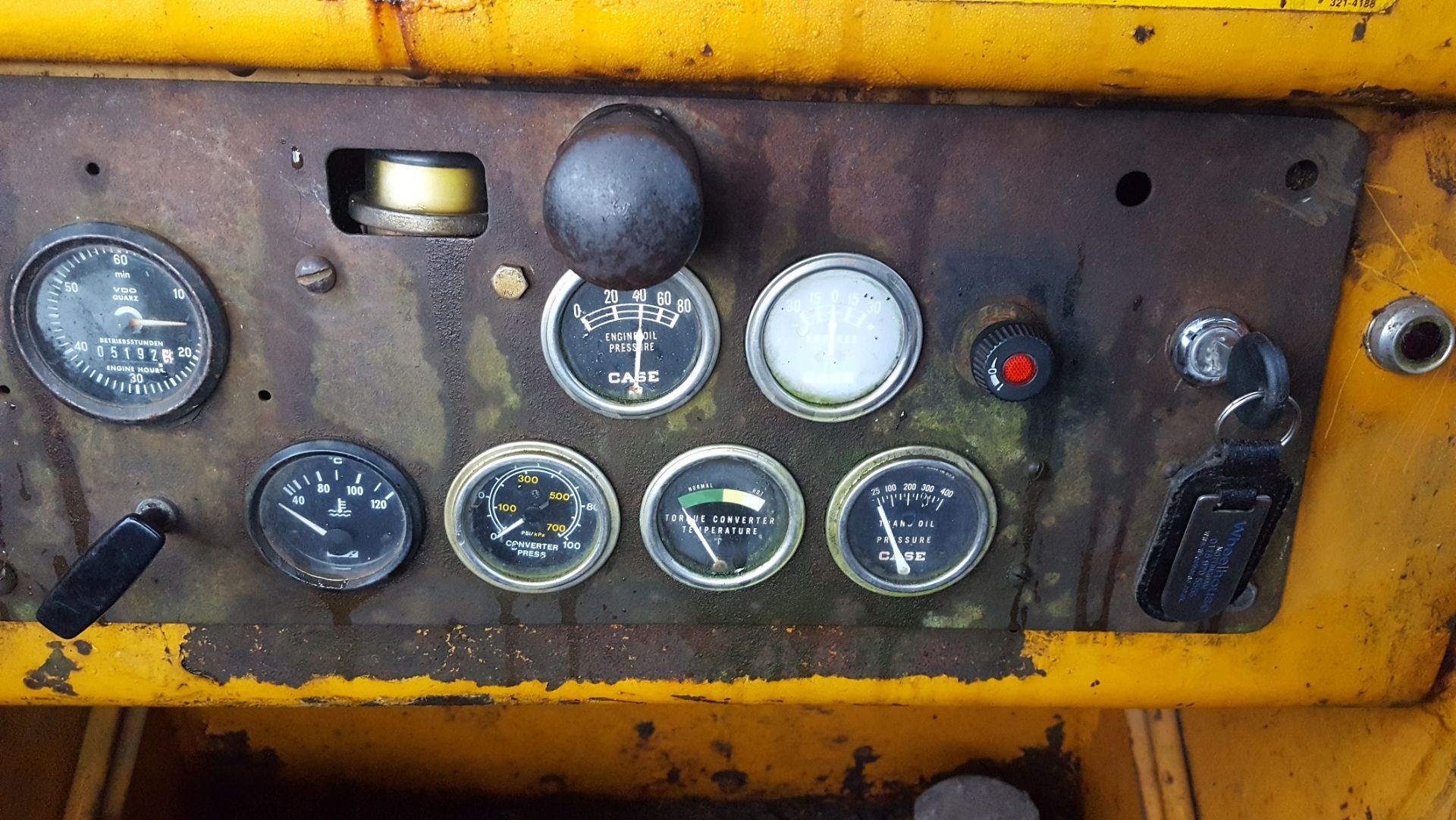 YEAR UNKNOWN CASE 450A TRACKED DOZER WITH A 4 IN 1 BUCKET *PLUS VAT* - Image 6 of 9