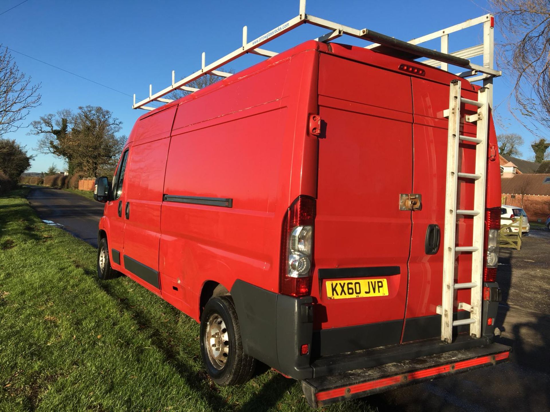 2010/60 REG PEUGEOT BOXER 335 LWB PANEL VAN 2.2 DIESEL, SHOWING 1 FORMER KEEPER *NO VAT* - Image 3 of 9