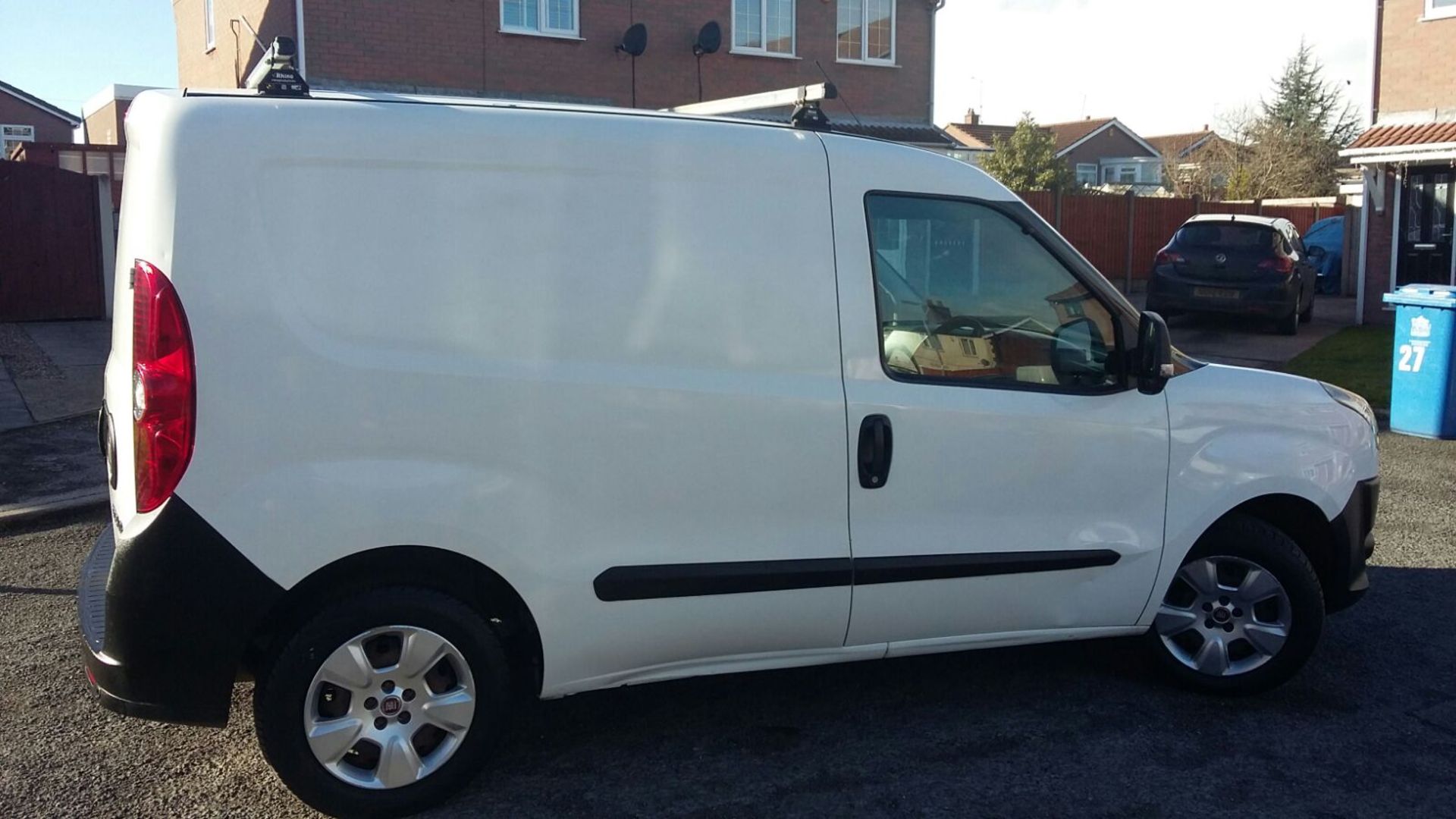 2010/10 REG FIAT DOBLO 16V MULTIJET WHITE DIESEL PANEL VAN, SHOWING 1 FORMER KEEPER *NO VAT* - Image 6 of 7