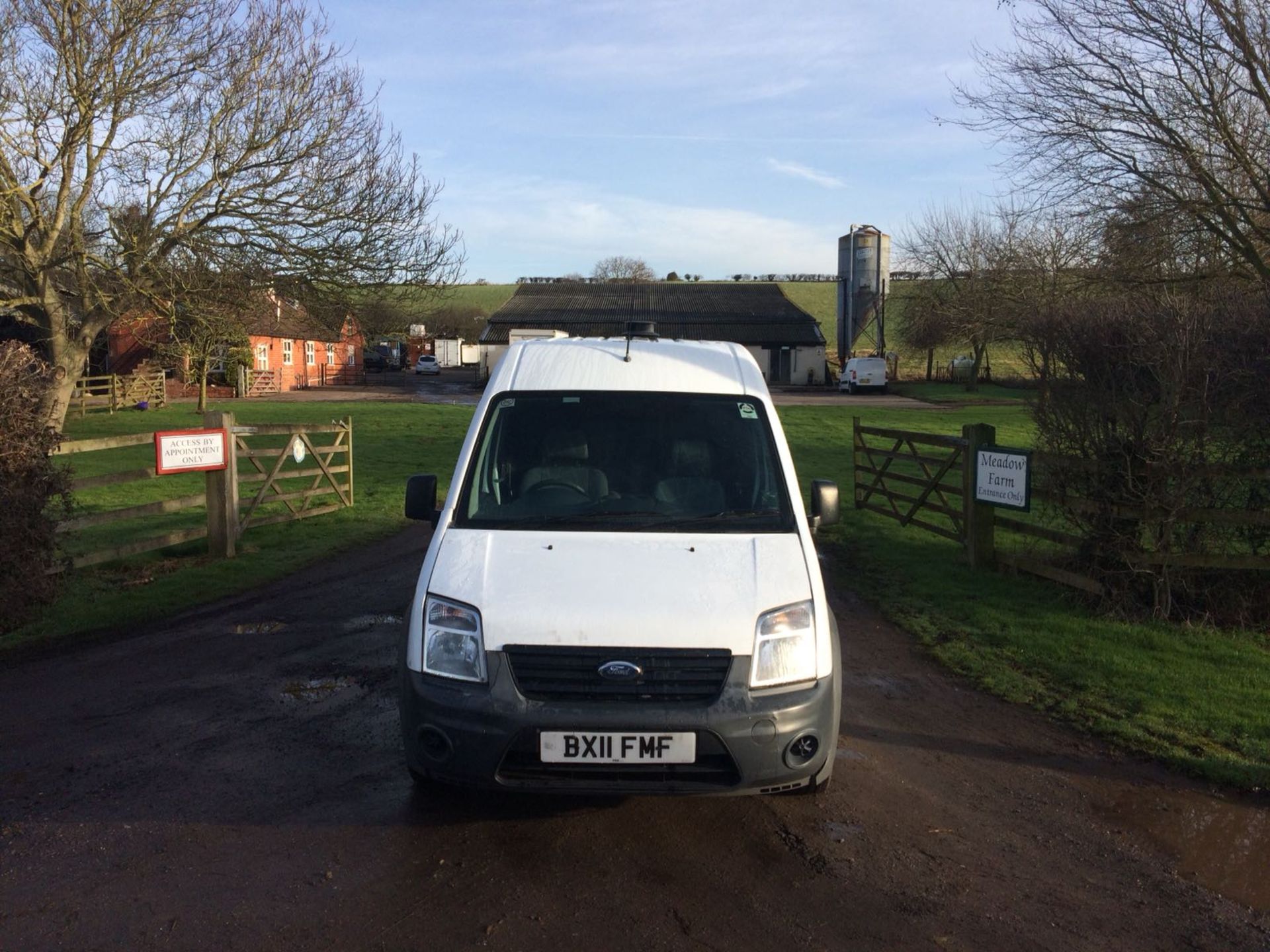 2011/11 REG FORD TRANSIT CONNECT 90 T230 WHITE DIESEL PANEL VAN, SHOWING 1 FORMER KEEPER *PLUS VAT* - Image 2 of 19