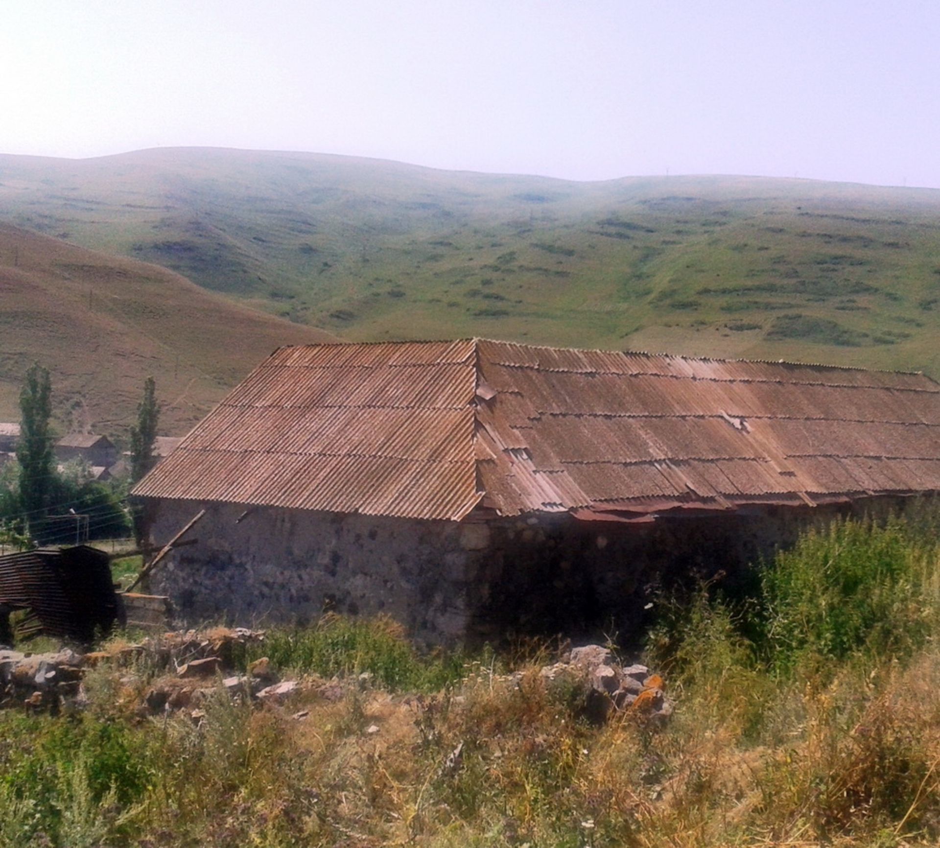 PROPERTY AND 1,600 SQM OF LAND IN DRAXTIK, ARMENIA CLOSE TO LAKE SEVAN - Image 2 of 12