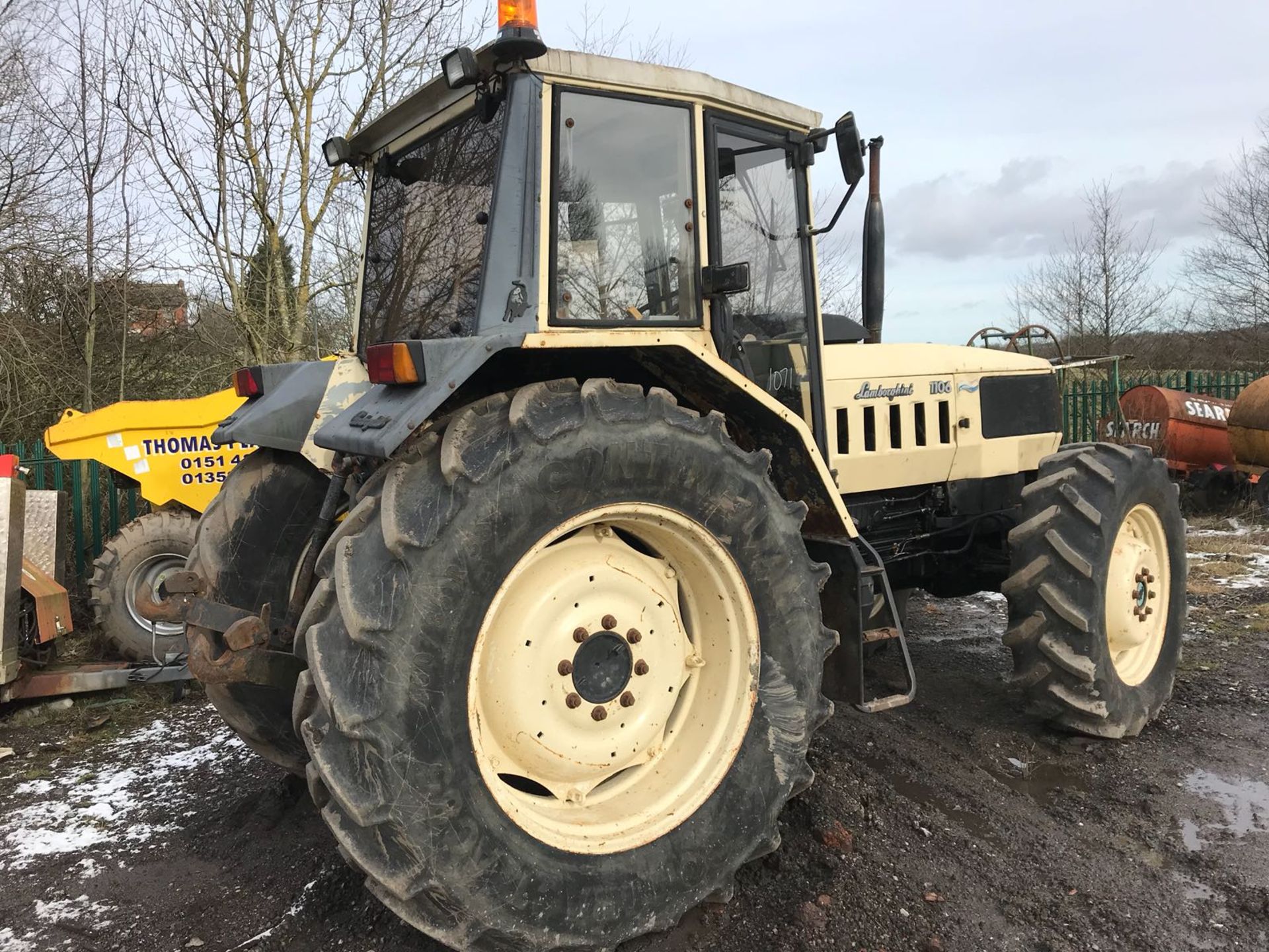 LAMBORGHINI 1106 TRACTOR *PLUS VAT* - Image 4 of 11