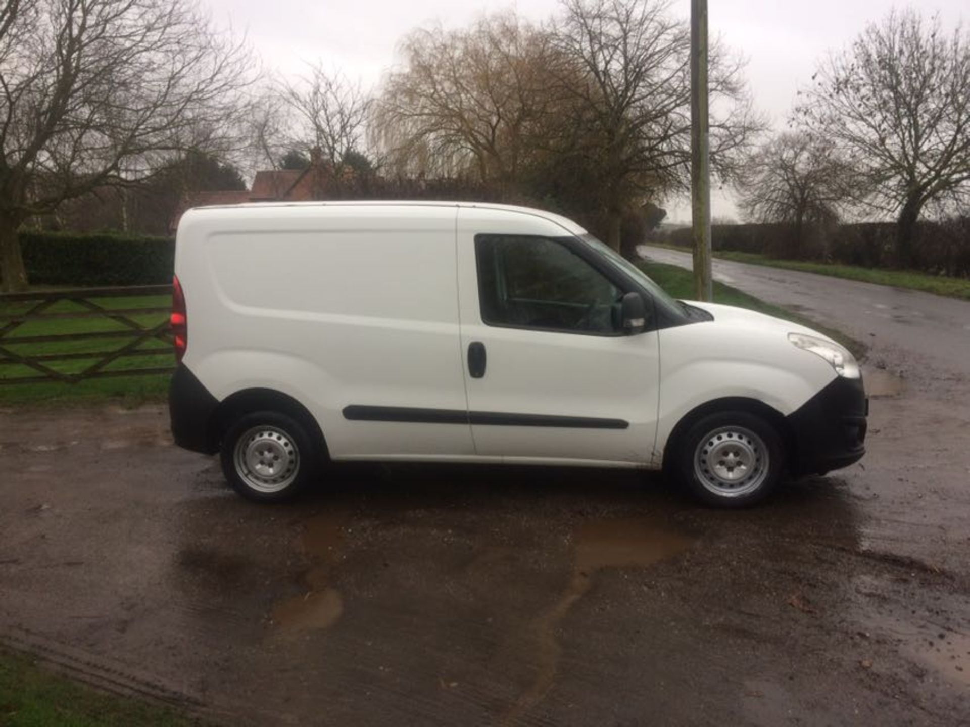 2012/62 REG VAUXHALL COMBO 2000 L1H1 CDTI S/S, SHOWING 0 FORMER KEEPERS *NO VAT* - Image 4 of 17