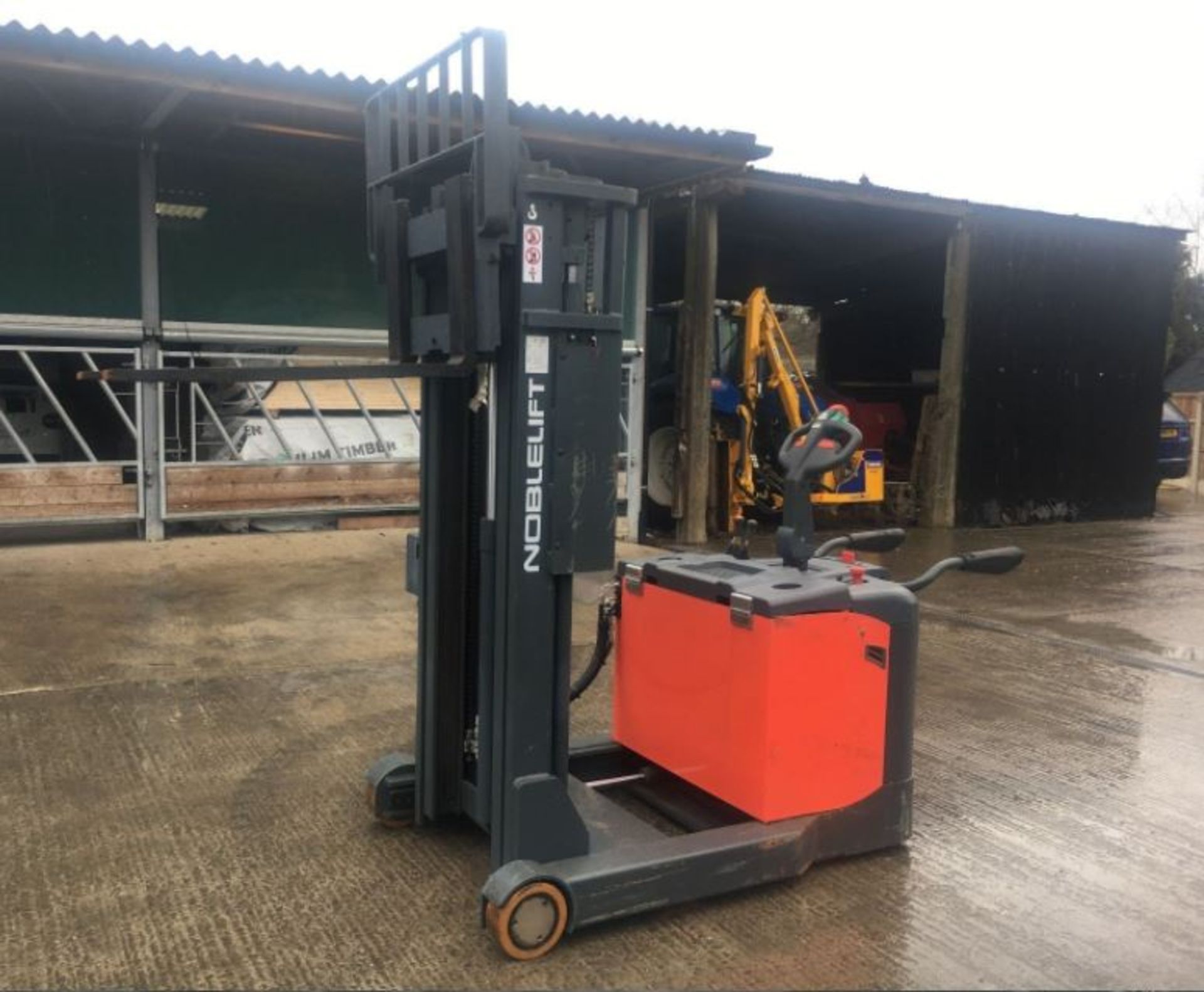 2017 NOBLELIFT PS13RM FORKLIFT 1300KG TRIPLE MAST 4500MM *PLUS VAT* - Image 2 of 8