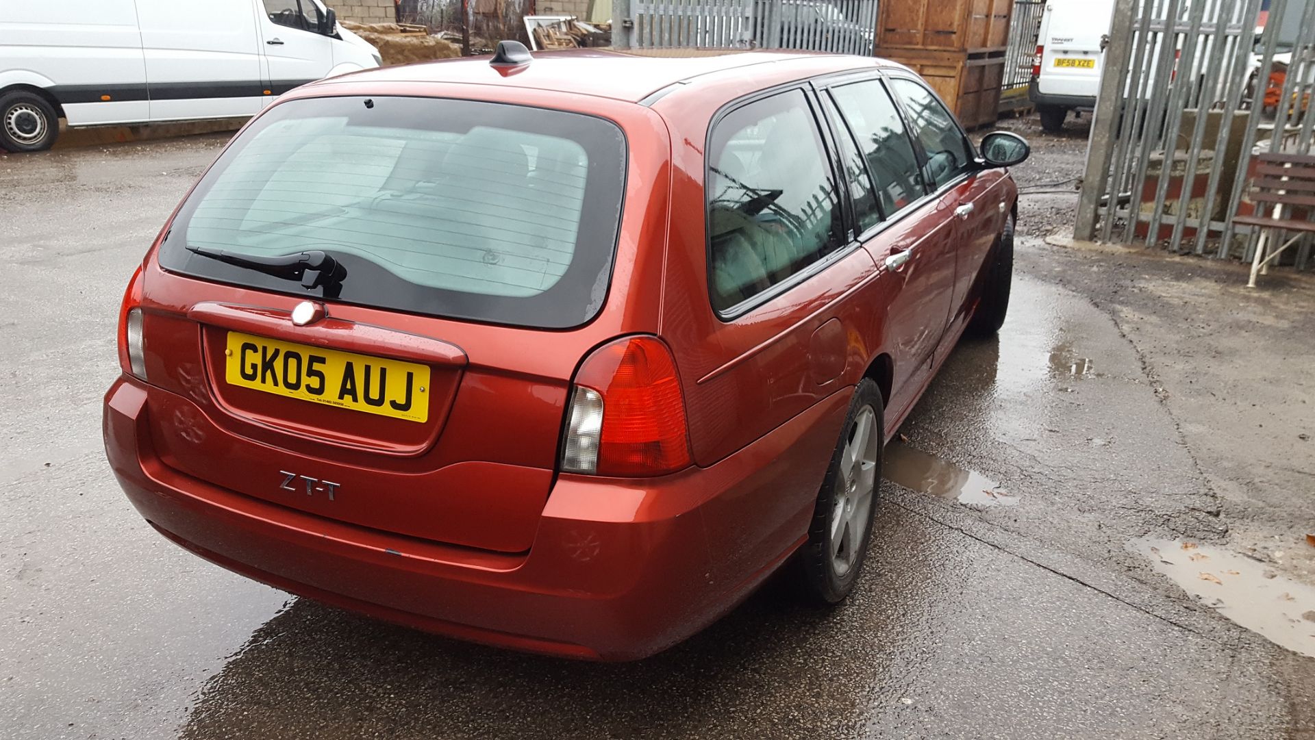 2005/05 REG ROVER ZT-T RED PETROL ESTATE, SHOWING 4 FORMER KEEPERS *NO VAT* - Image 3 of 9