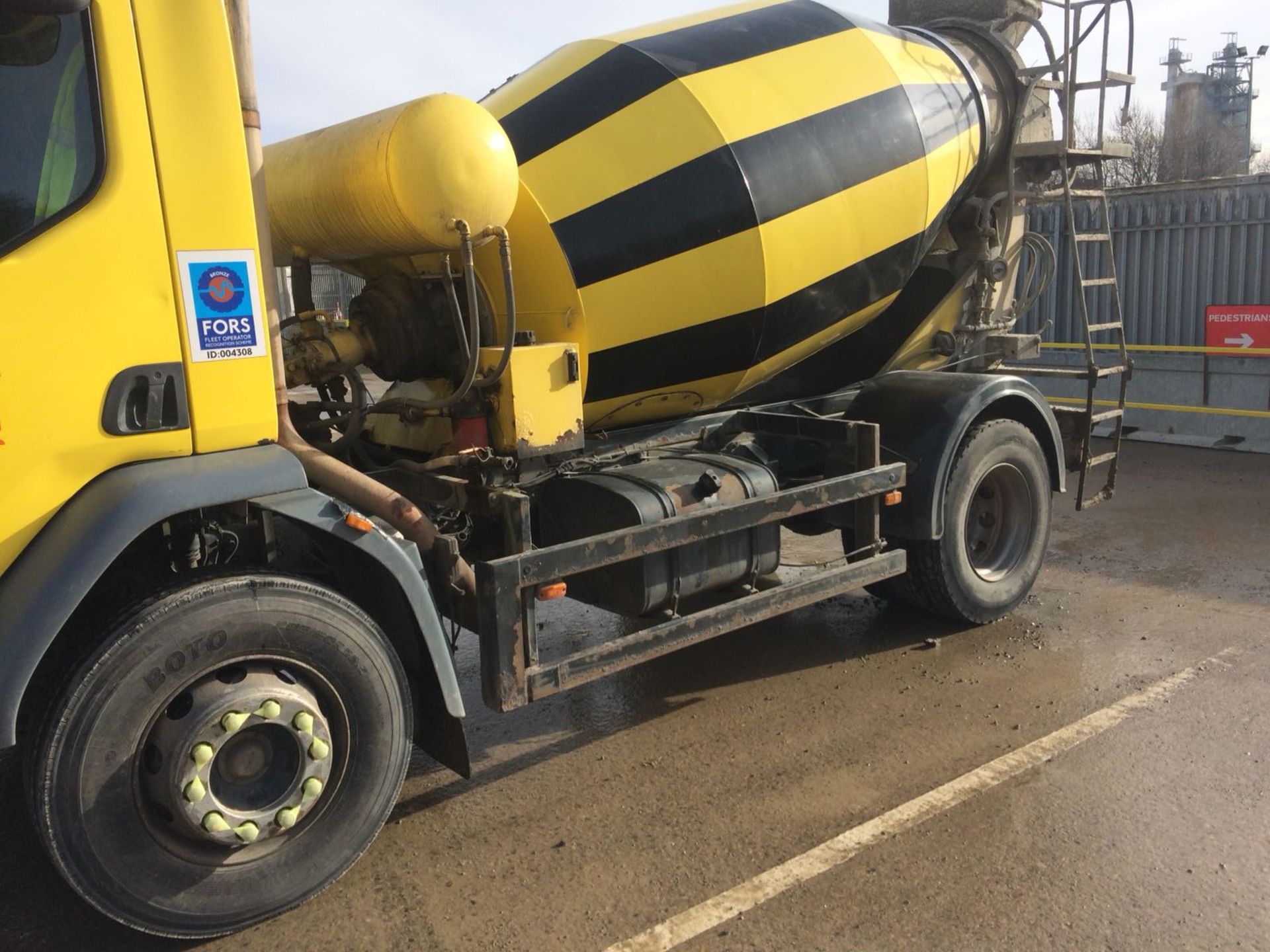 2006/06 REG DAF TRUCKS FA LF55.250 YELLOW/BLACK DIESEL CONCRETE MIXER *PLUS VAT* - Image 13 of 19