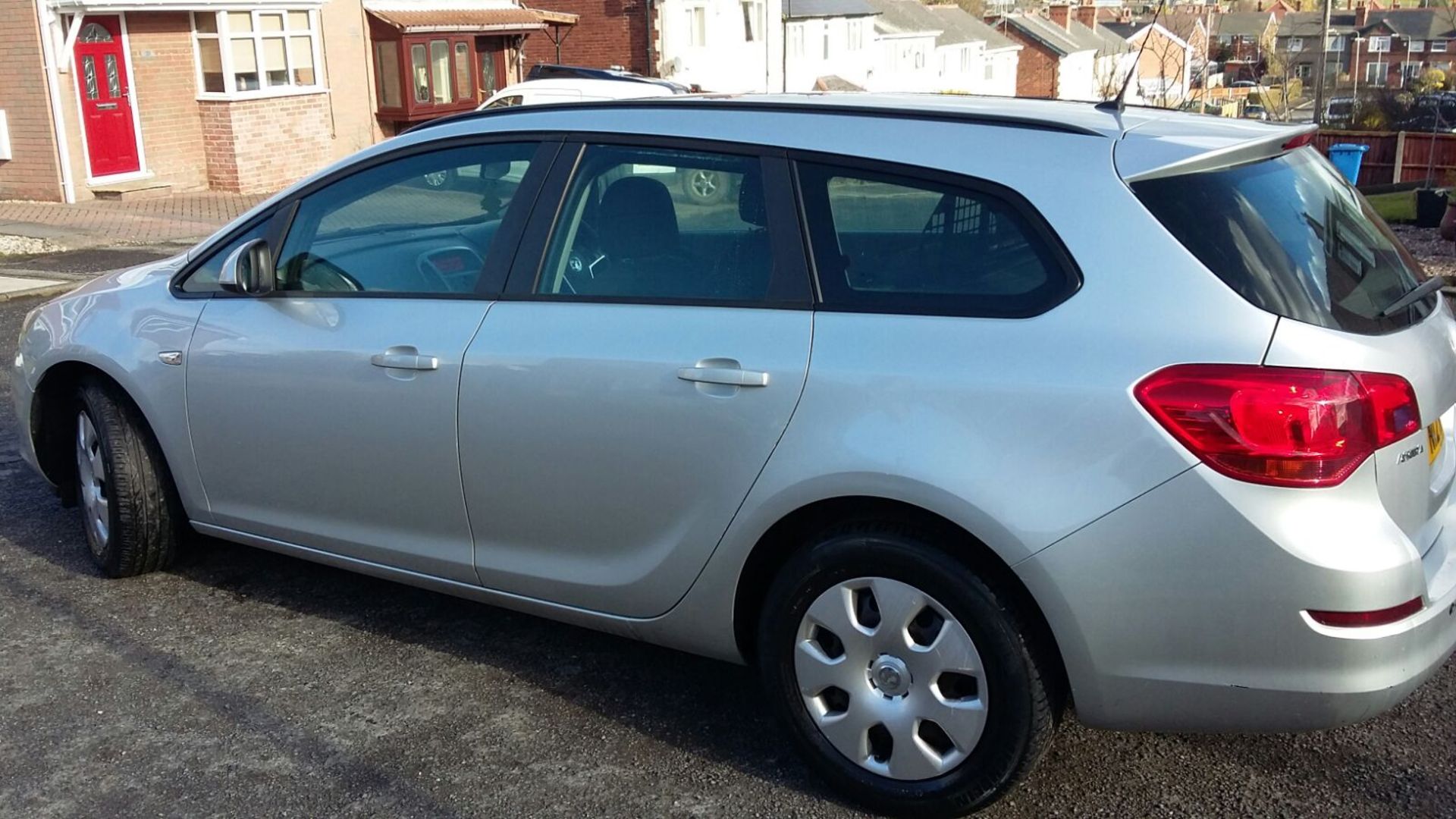 2012/12 REG VAUXHALL ASTRA EXCLUSIVE CDTI ECOFLEX SILVER DIESEL ESTATE, SHOWING 0 FORMER KEEPERS - Image 3 of 11