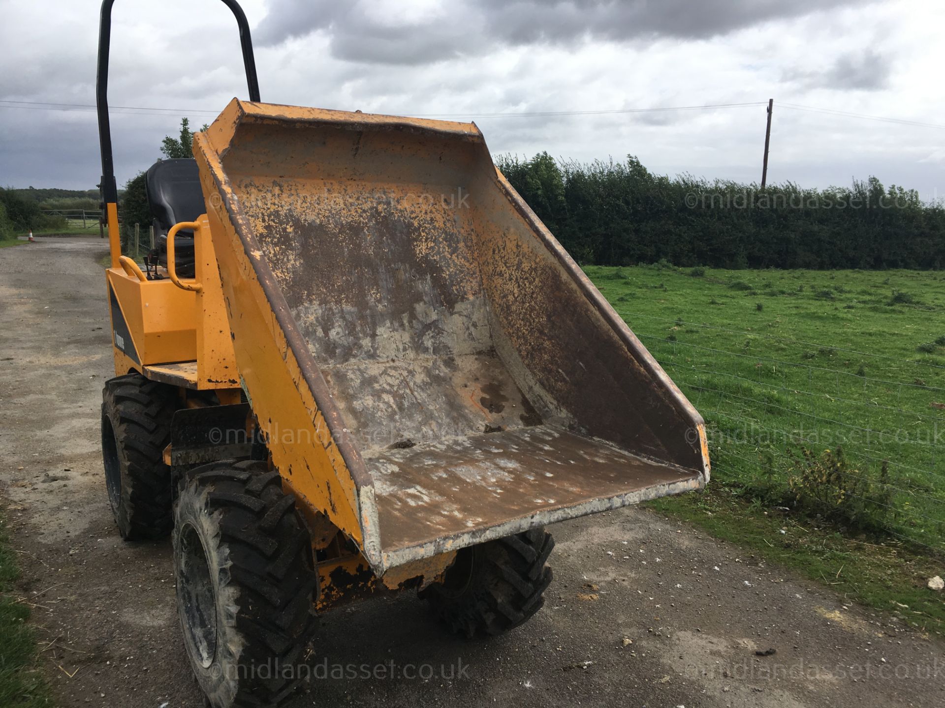 2014 THWAITES 1 TONNE HIGH LIFT DUMPER - Image 2 of 4