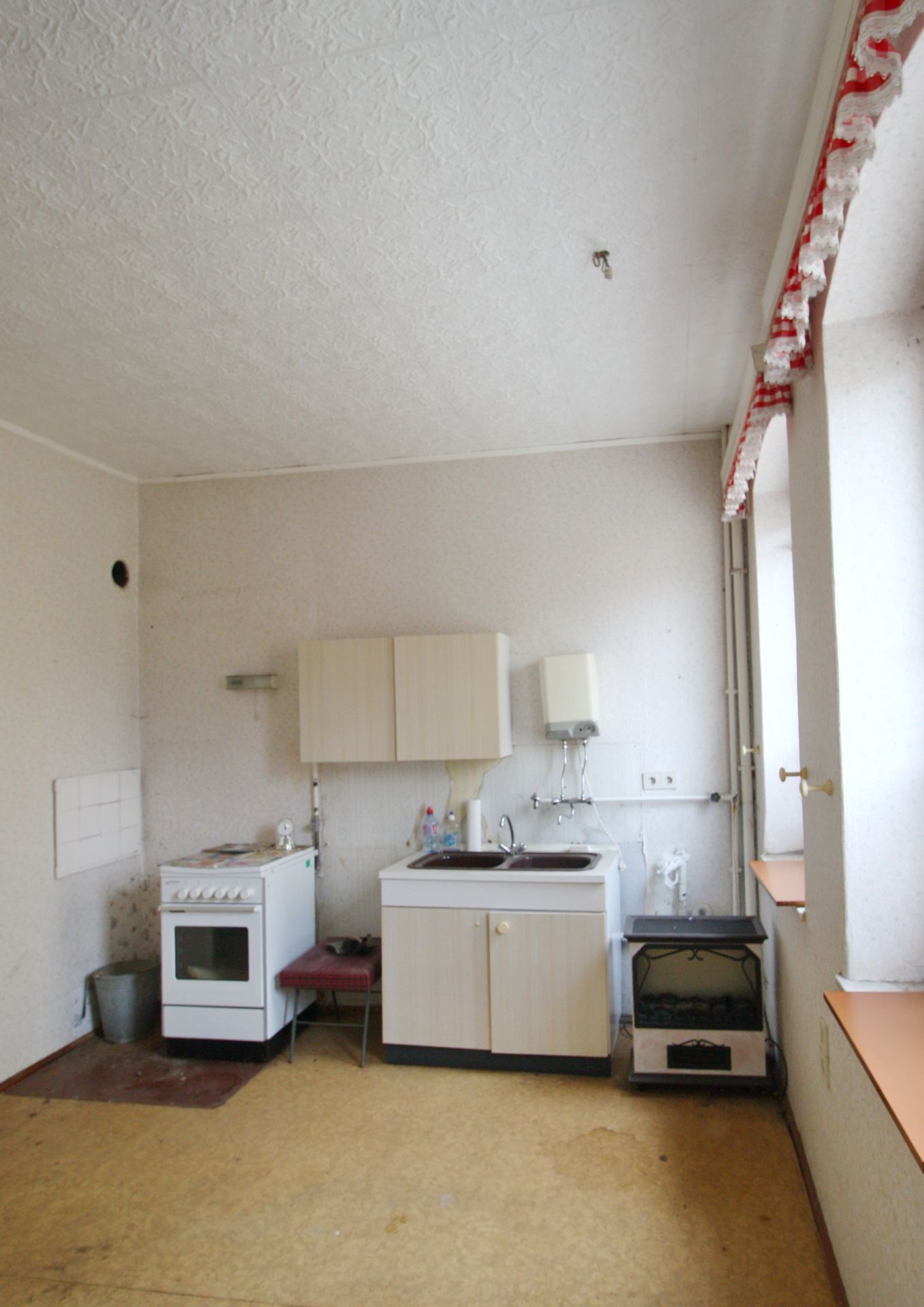 TWO NEIGHBOURING BLOCKS IN GERMANY – OVER 50 ROOMS! *NO RESERVE* - Image 86 of 127