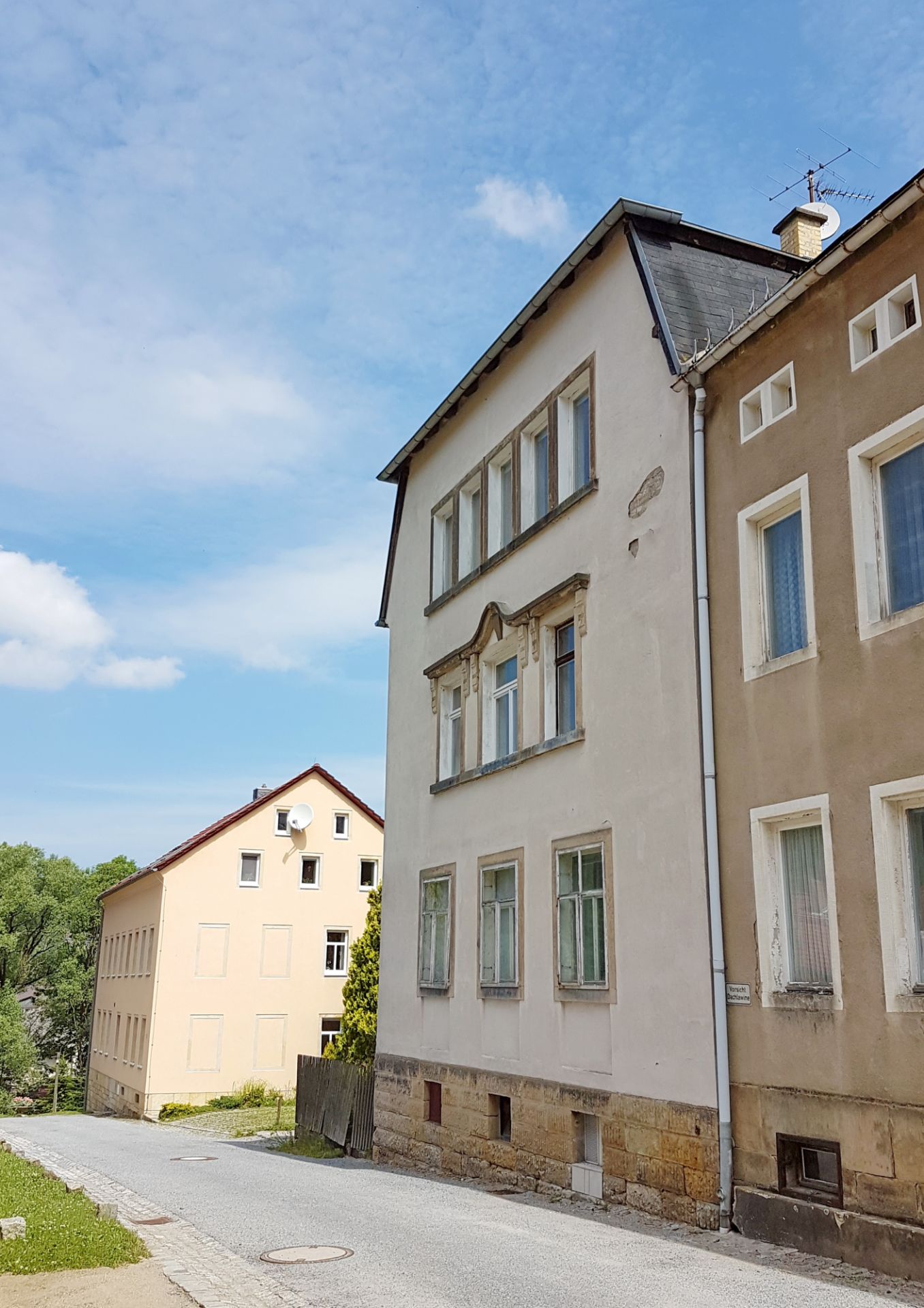 TWO NEIGHBOURING BLOCKS IN GERMANY – OVER 50 ROOMS! *NO RESERVE* - Image 98 of 127