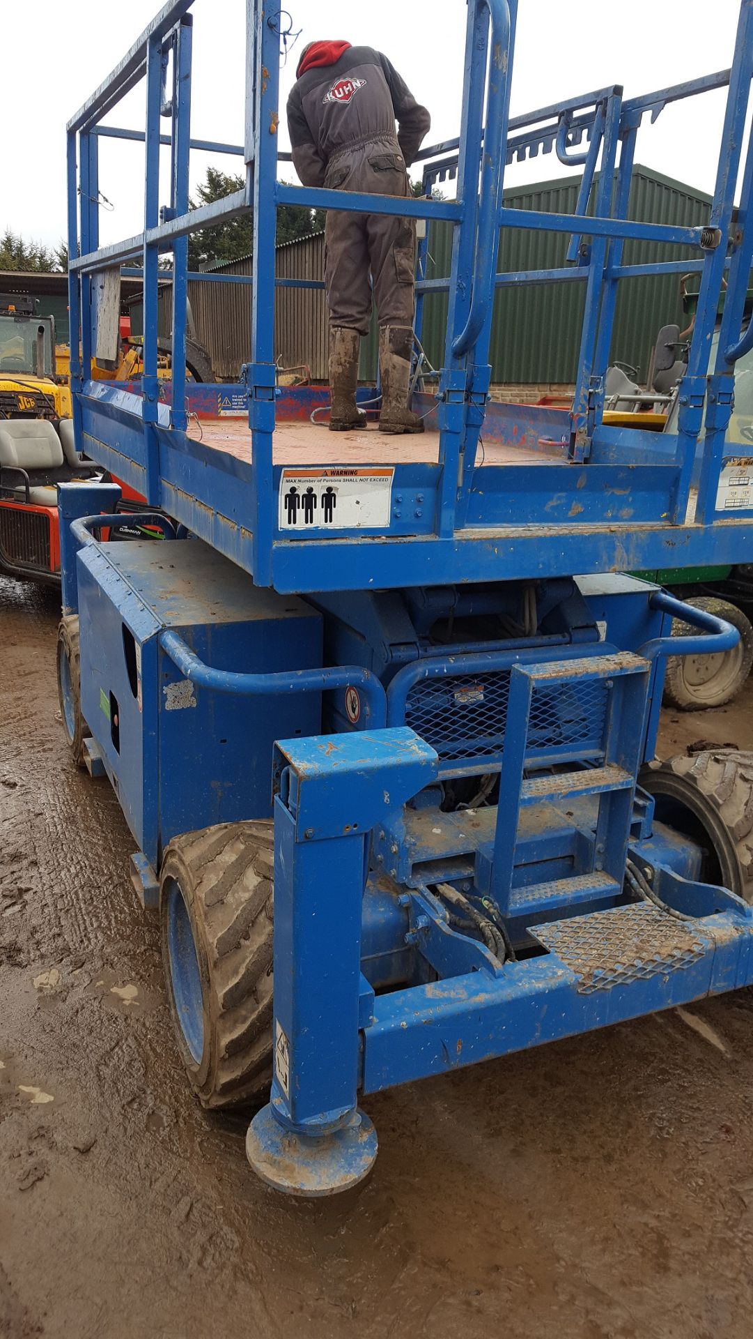 2007 SKYJACK 9.6M SCISSOR LIFT, STARTS, LIFTS AND DRIVES *PLUS VAT*