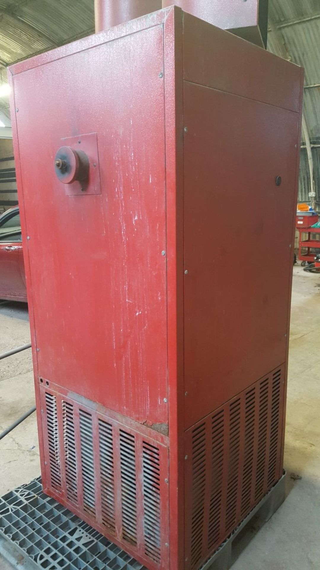 WORKSHOP HEATER, RUNS ON PARAFFIN / HEATING OIL, RECENTLY REMOVED FROM A WORKING WORKSHOP *PLUS VAT* - Image 4 of 4