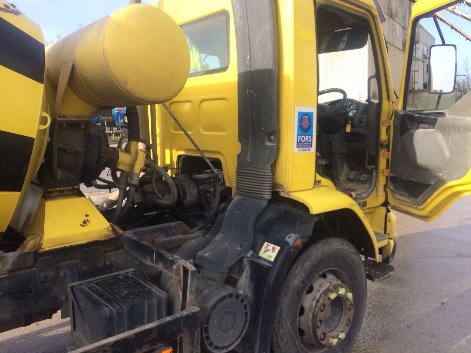 2006/06 REG DAF TRUCKS FA LF55.250 YELLOW/BLACK DIESEL CONCRETE MIXER *PLUS VAT* - Image 11 of 19