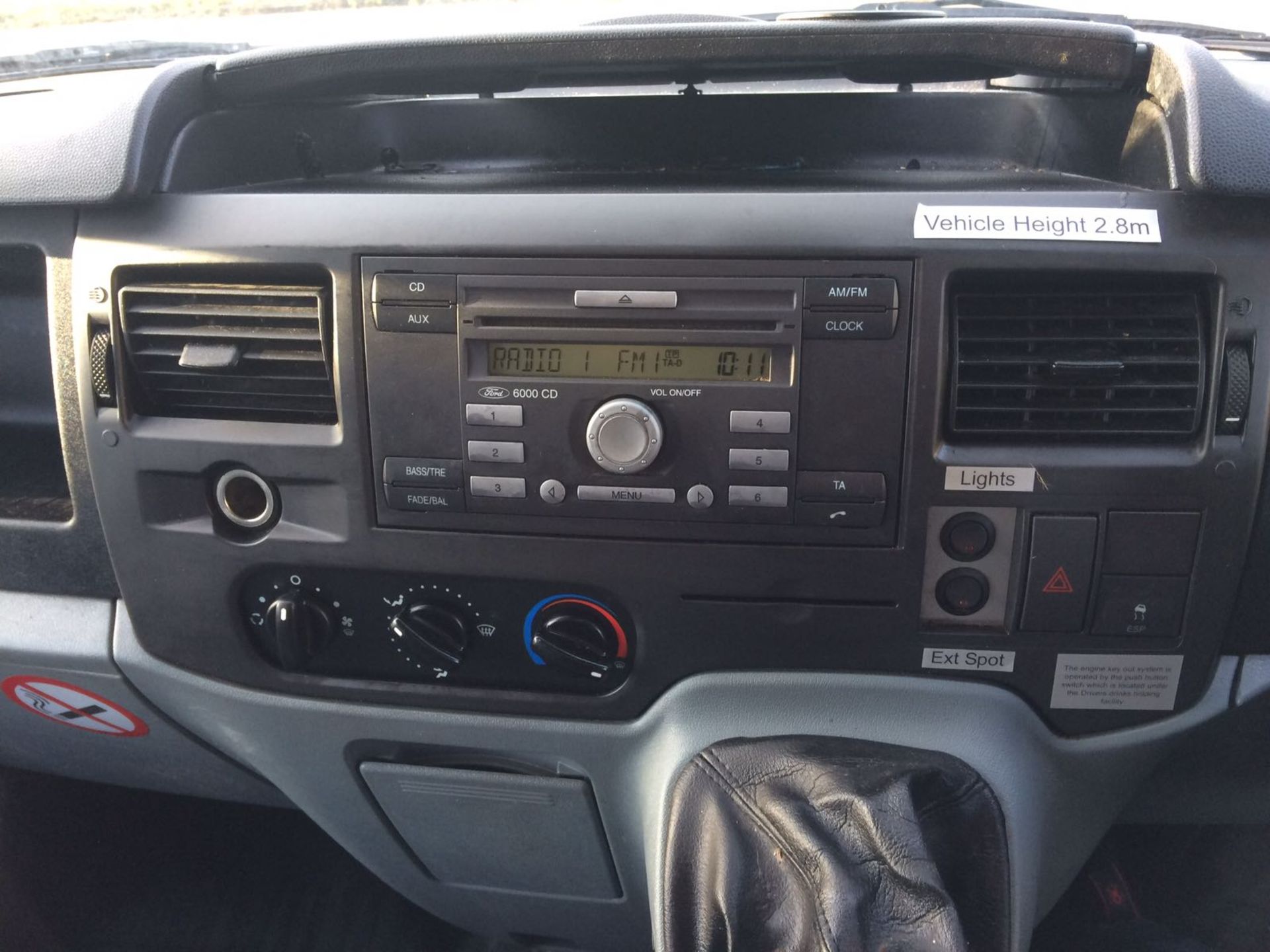 2009/09 REG FORD TRANSIT 100 T350L RWD WHITE DIESEL PANEL VAN, SHOWING 0 FORMER KEEPERS *PLUS VAT* - Image 15 of 20