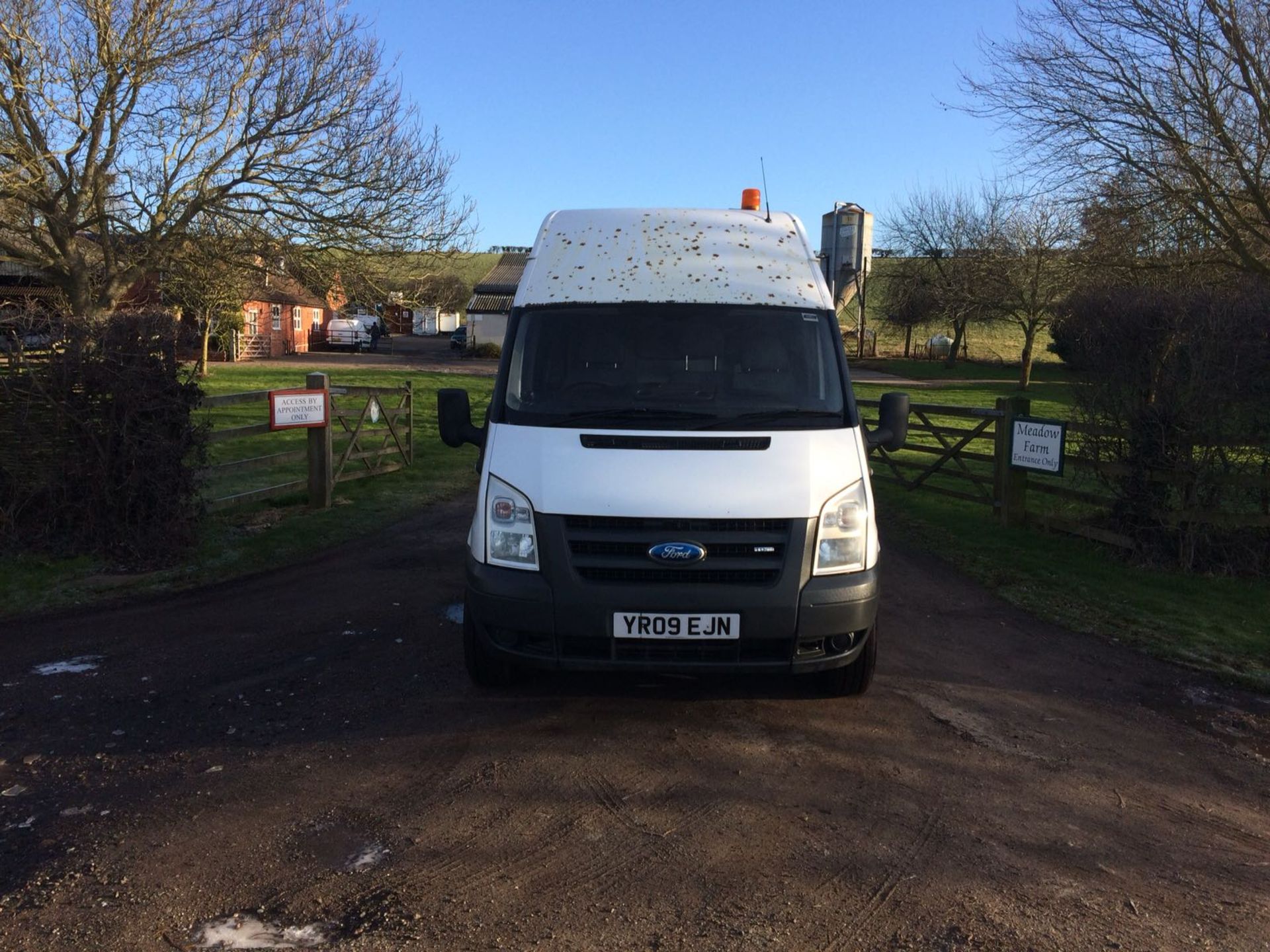 2009/09 REG FORD TRANSIT 100 T350L RWD WHITE DIESEL PANEL VAN, SHOWING 0 FORMER KEEPERS *PLUS VAT* - Image 2 of 20