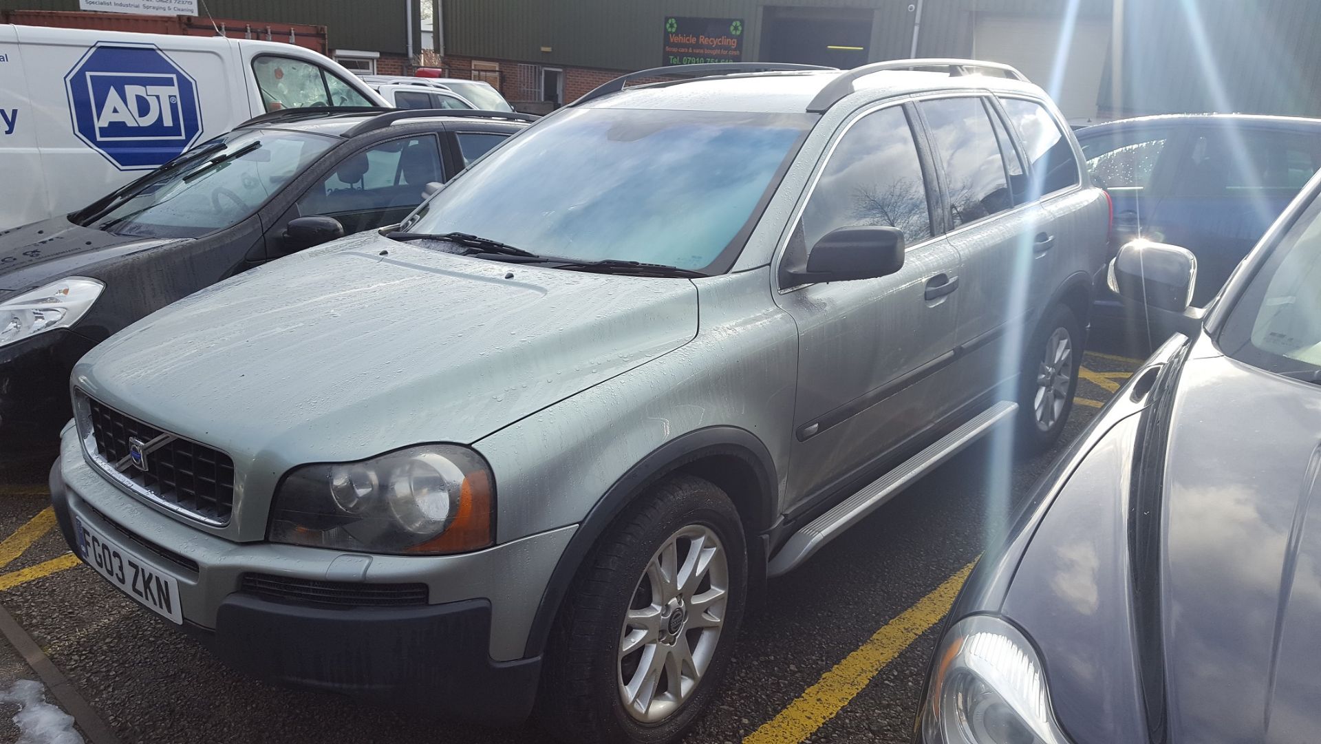 2003/03 REG VOLVO XC90 D5 SE AWD SEMI-AUTOMATIC GREEN DIESEL ESTATE *NO VAT* - Image 2 of 8