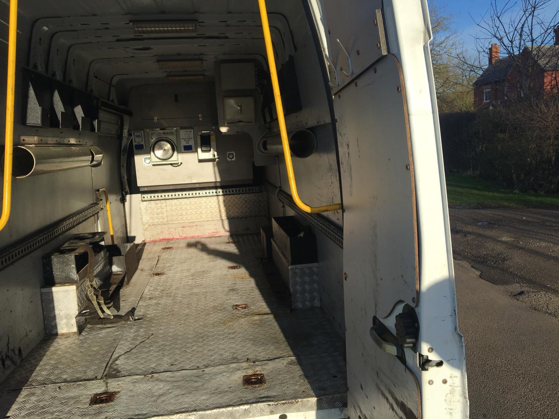 2009/58 REG FORD TRANSIT 100 T350L RWD WHITE DIESEL PANEL VAN, SHOWING 1 FORMER KEEPER *NO VAT* - Image 11 of 11